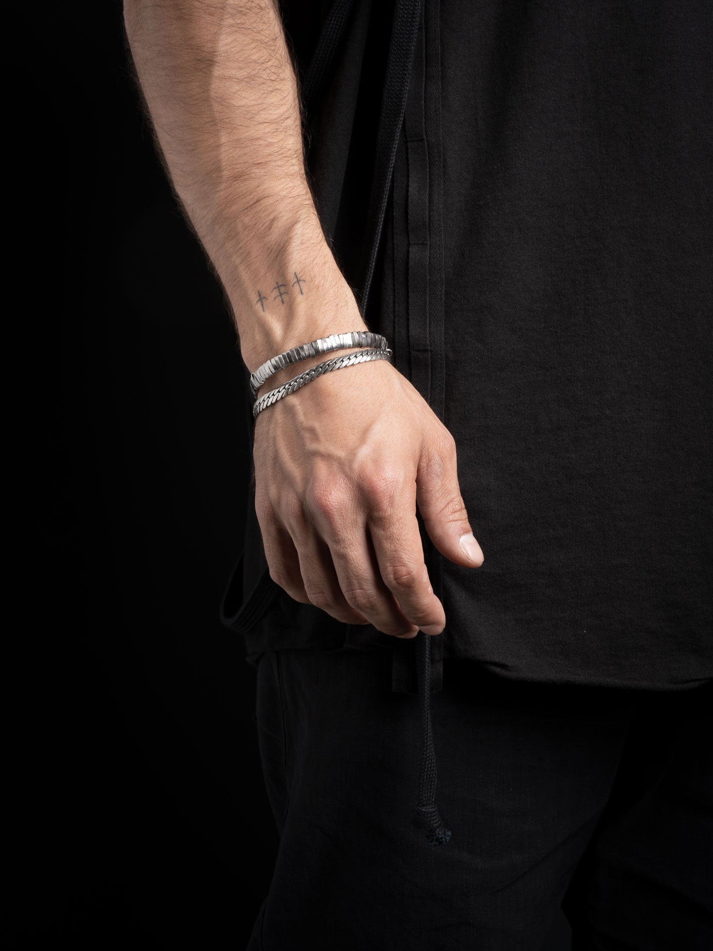 Twisted Silver Link Bracelet - by GOTI
