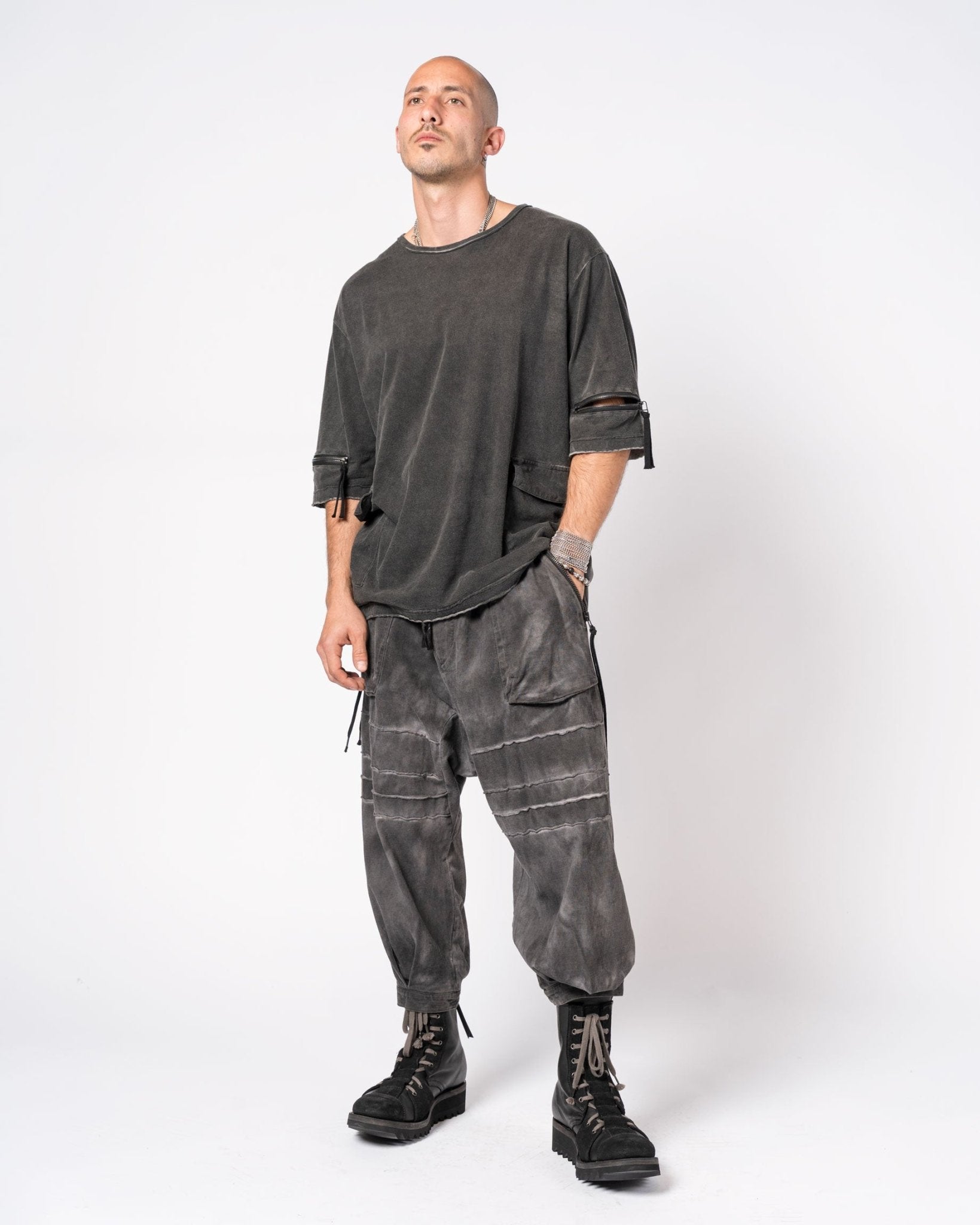 Washed Cotton T-Shirt with Zipper Detail - by D.HYGEN