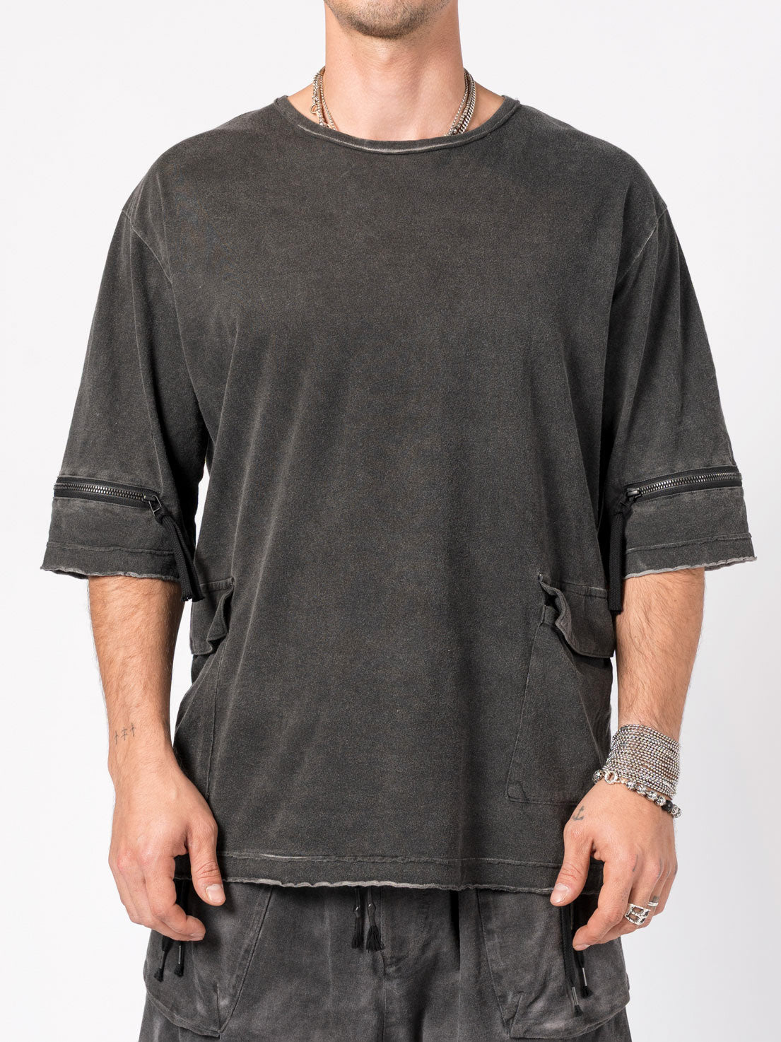 Washed Cotton T-Shirt with Zipper Detail - by D.HYGEN
