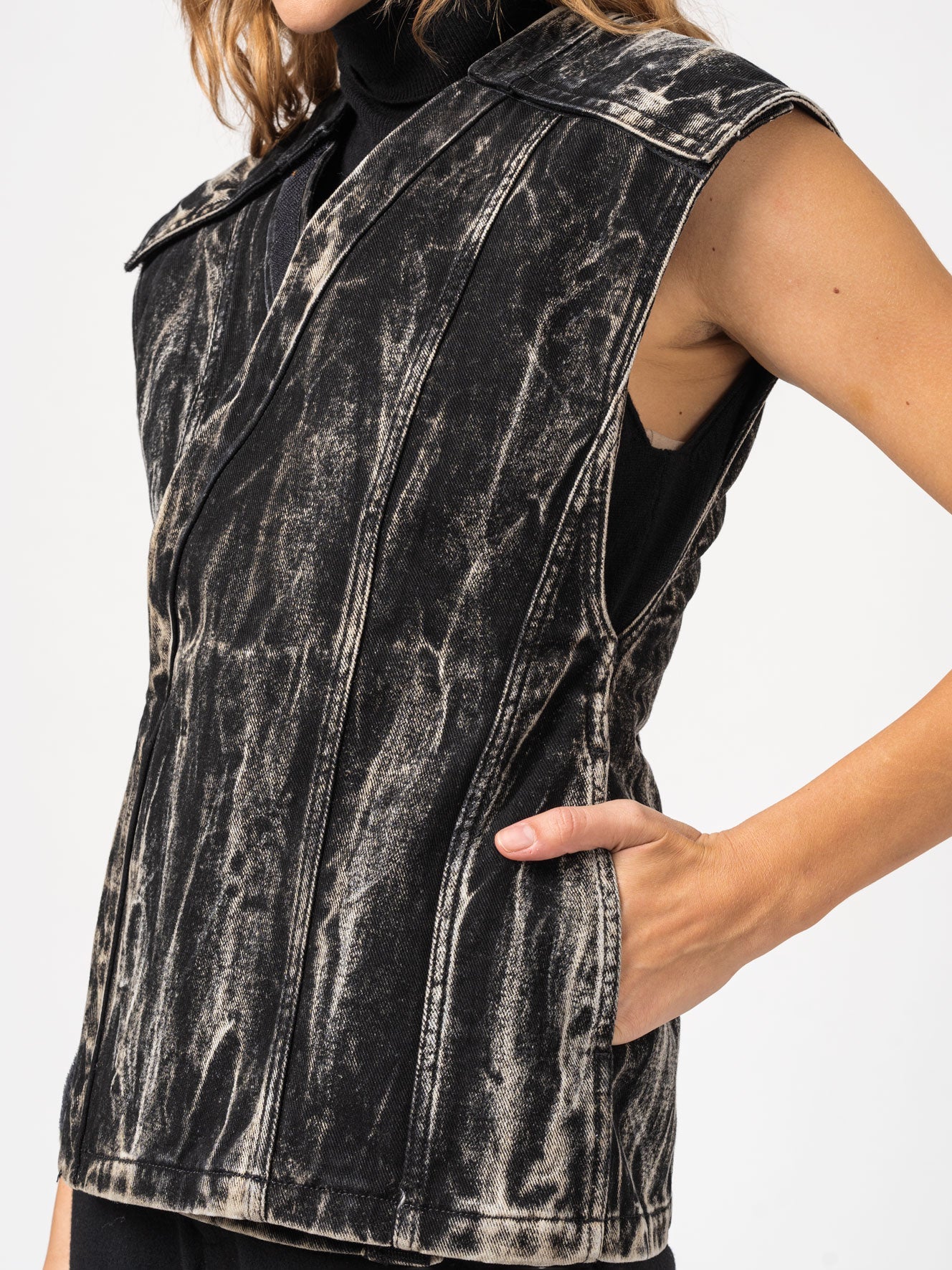 Whiskering - Effect Vest - by Y/Project