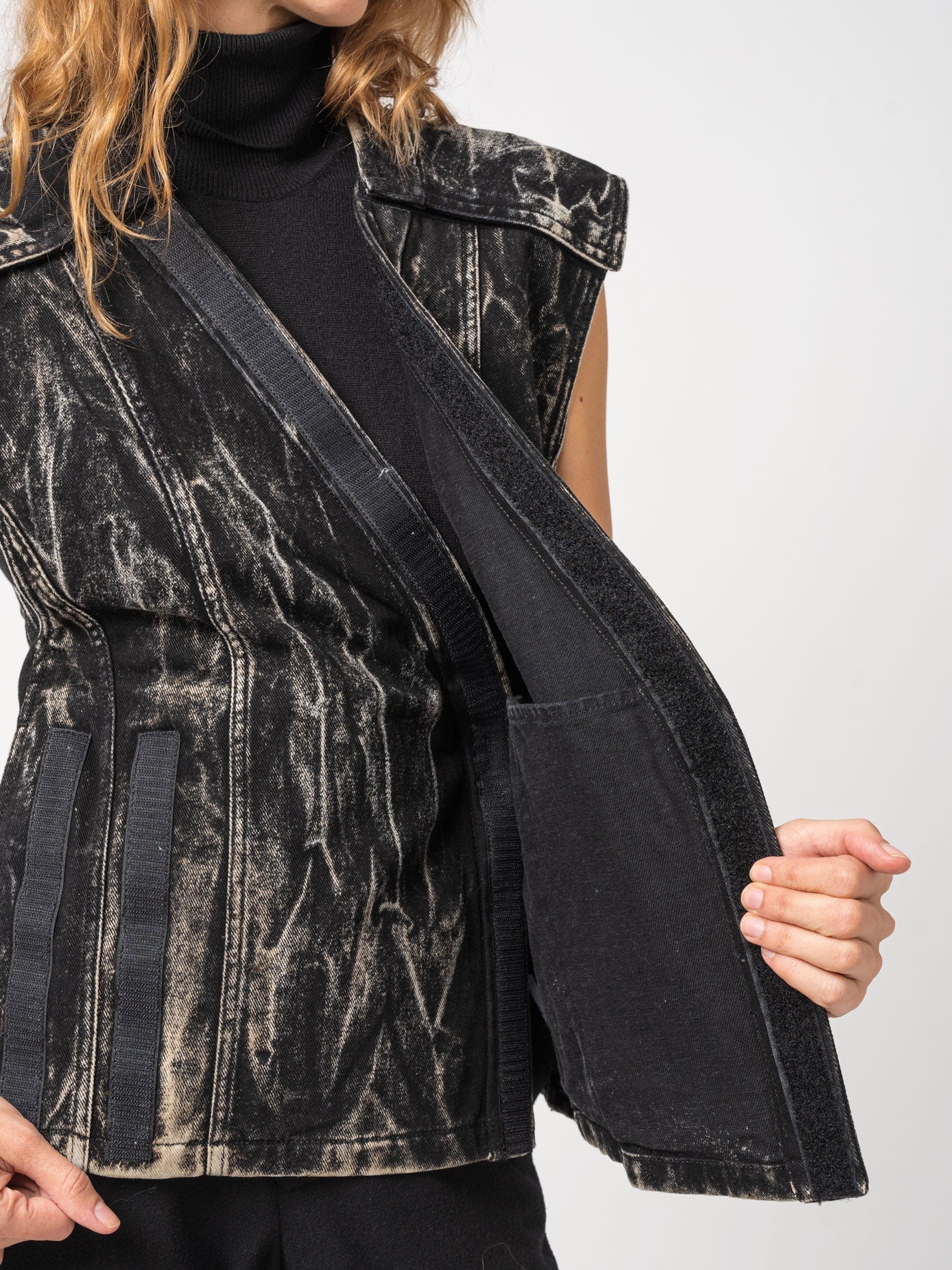 Whiskering - Effect Vest - by Y/Project