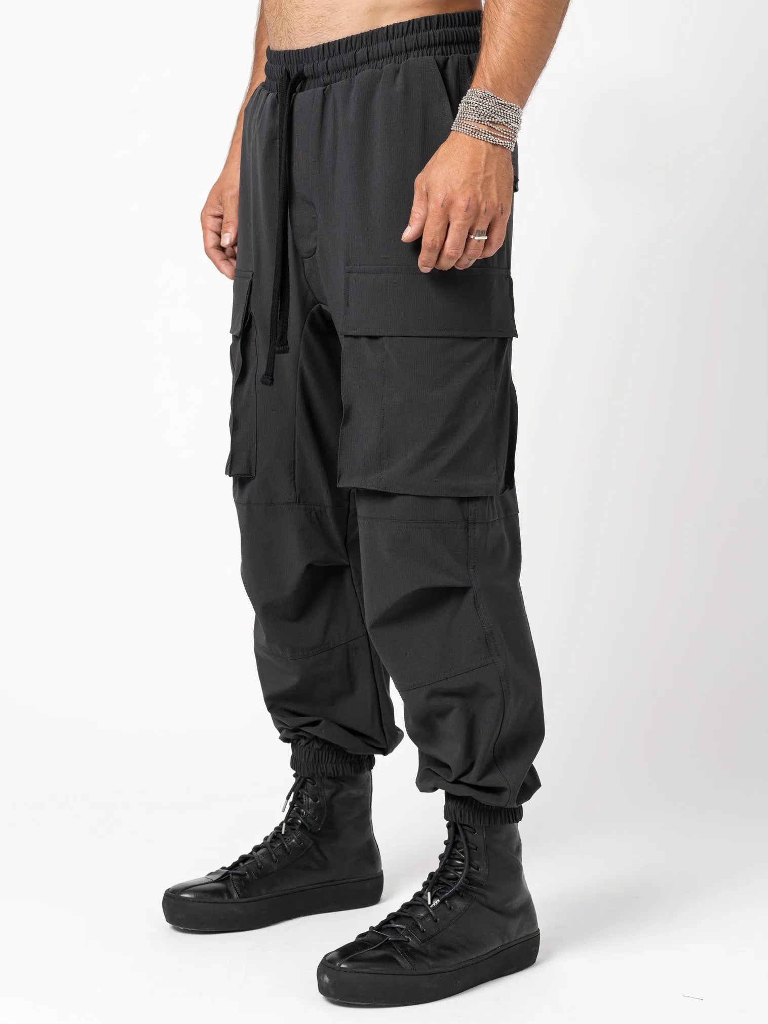 Wide fit cargo trousers - by THOM KROM