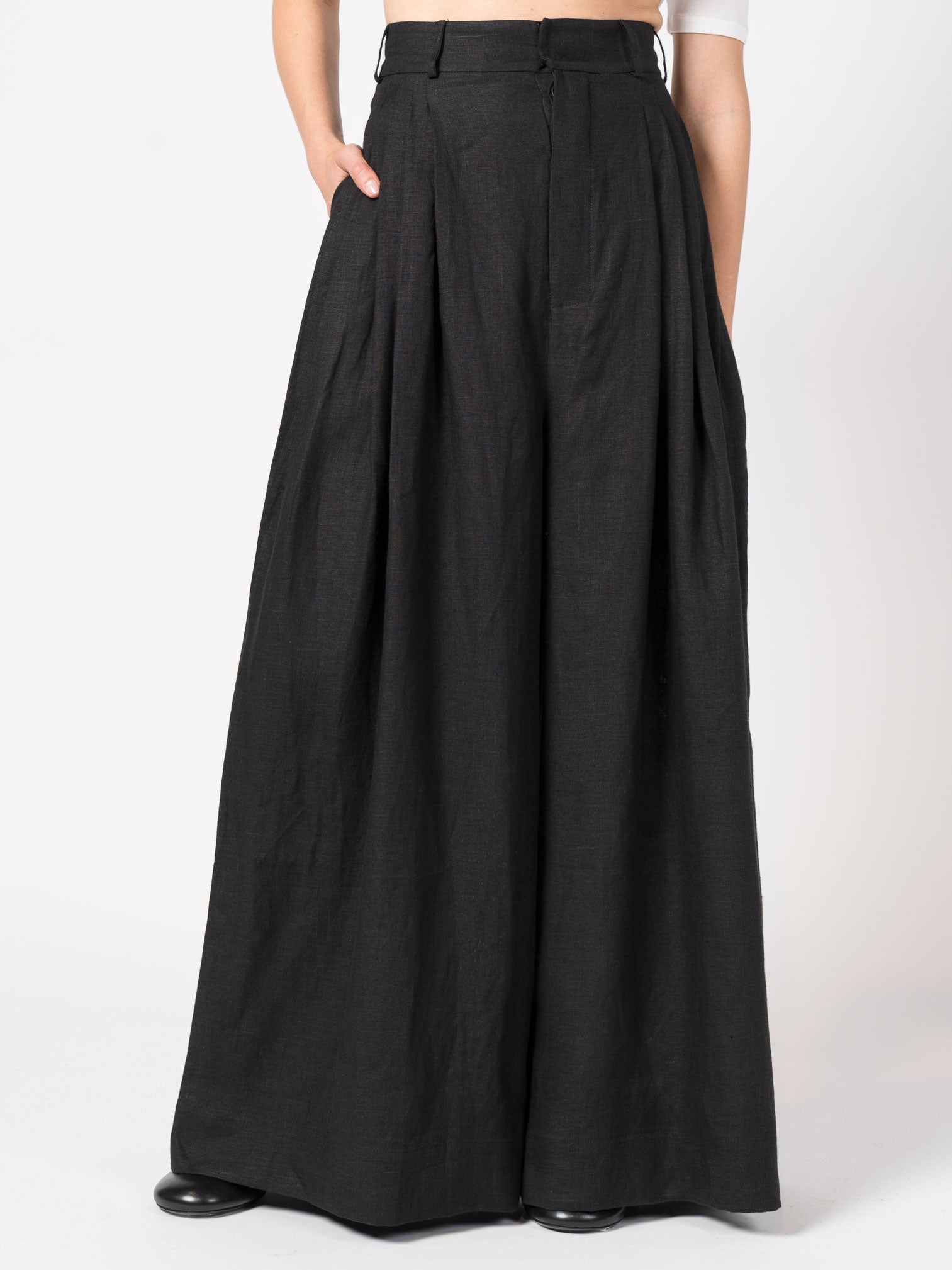 Wide - Leg Linen Pants - by 139DEC