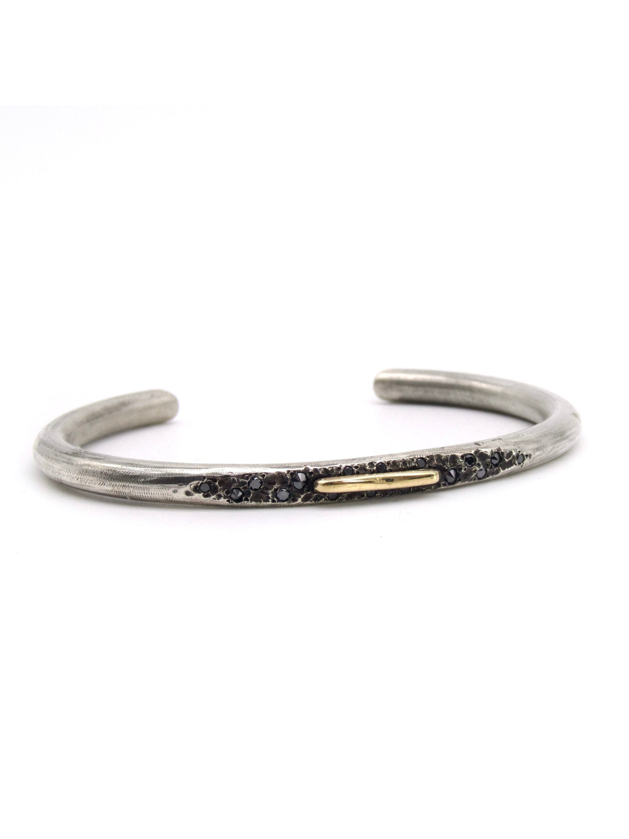 Equip cuff — Enri Mars