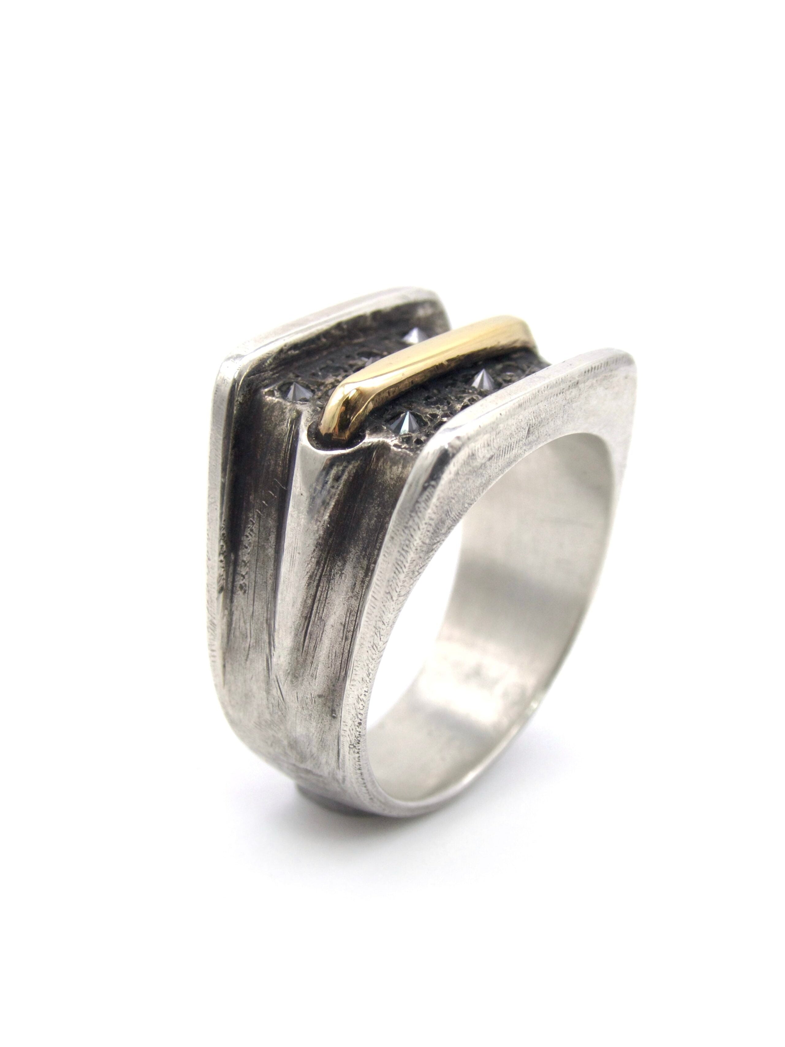 Equip ring — Enri Mars