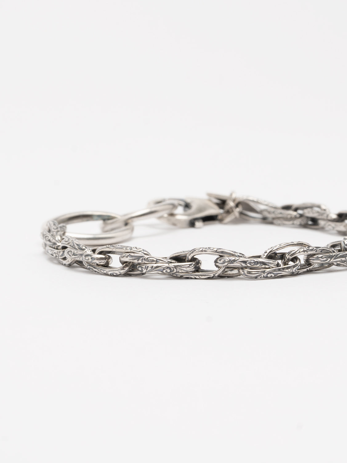 Textured Chain Bracelet