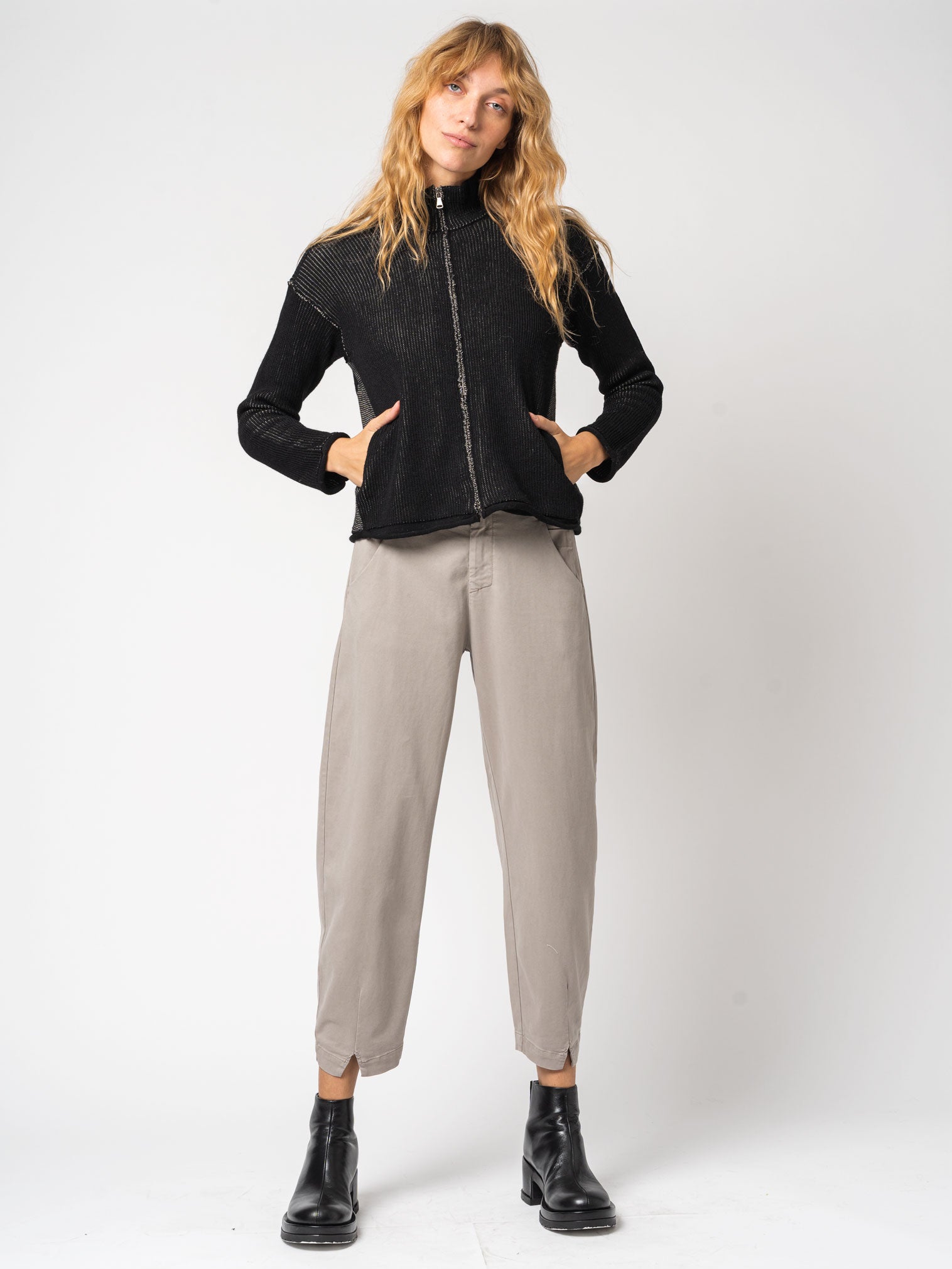 Zipped knitted jacket in two-tone ribbed