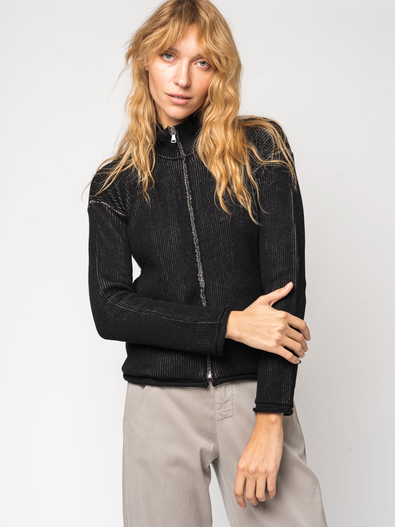 Zipped knitted jacket in two-tone ribbed