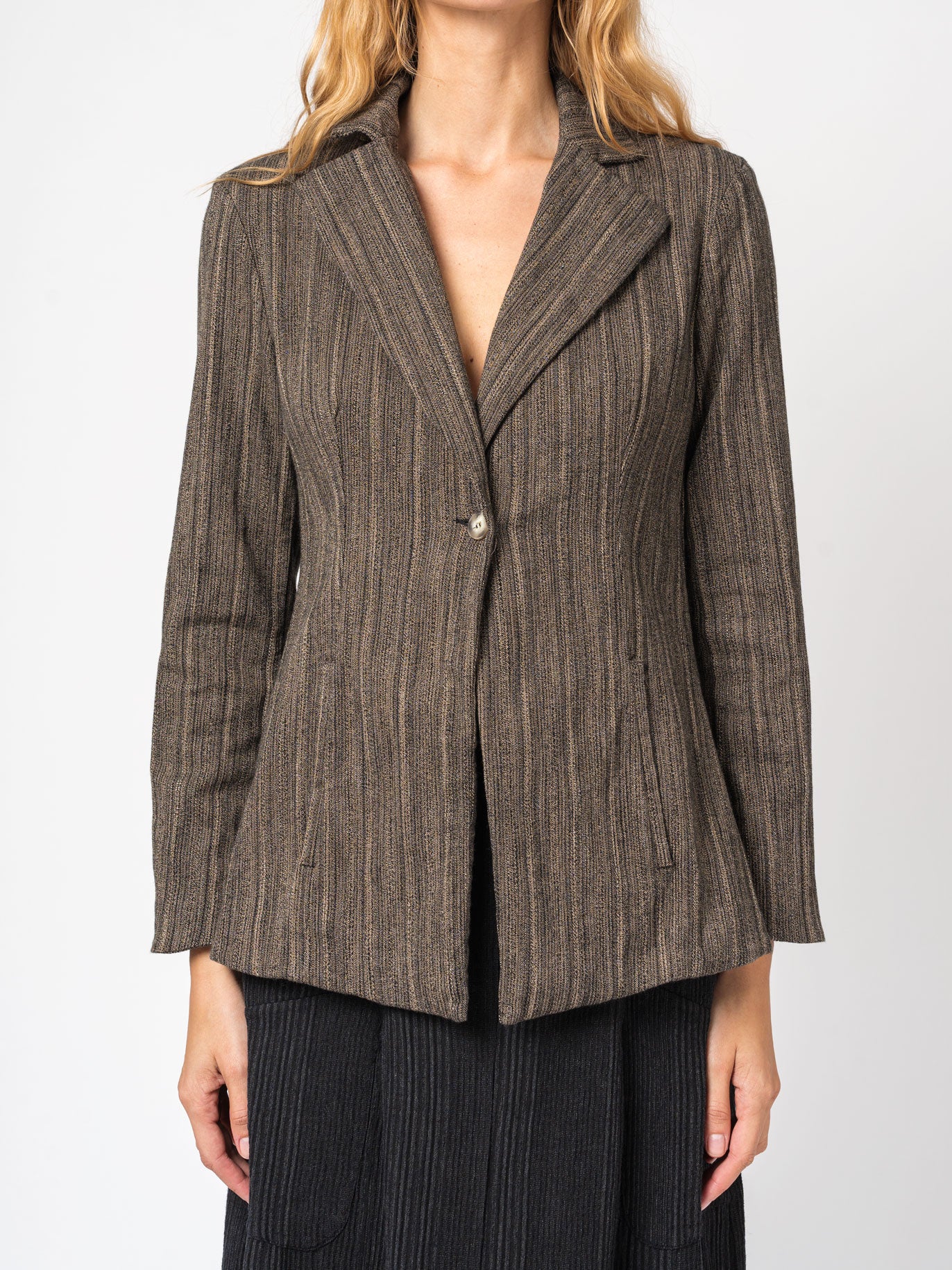 Single-button striped jacket