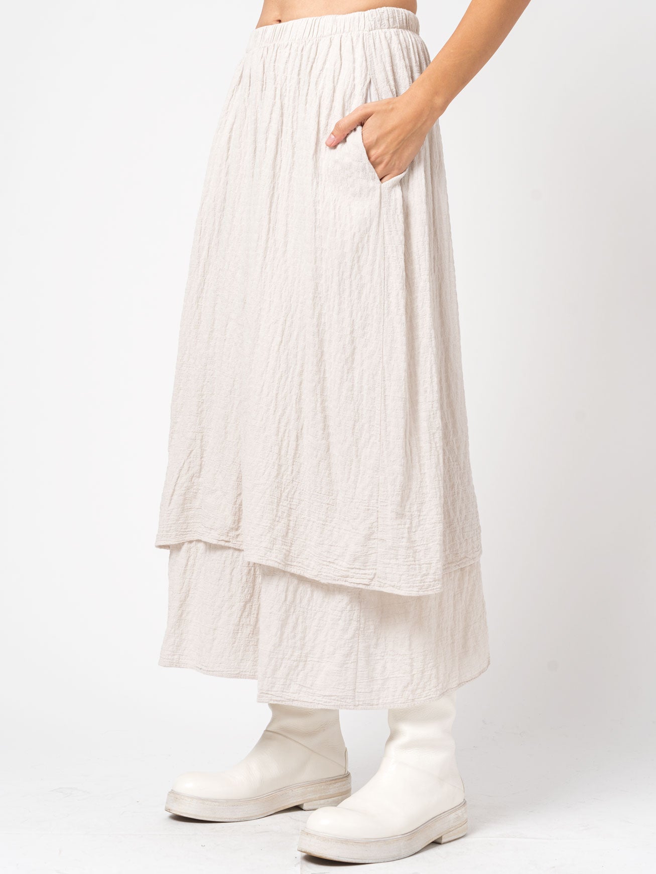 Two-layer skirt with elastic waist