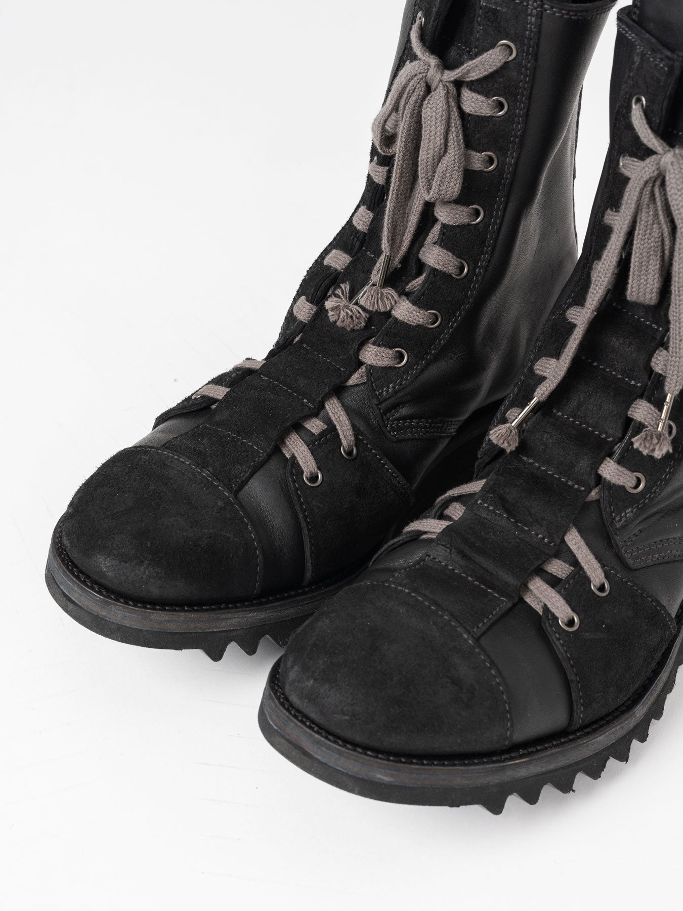 Horse Leather Shark Sole Lace-Up Boots