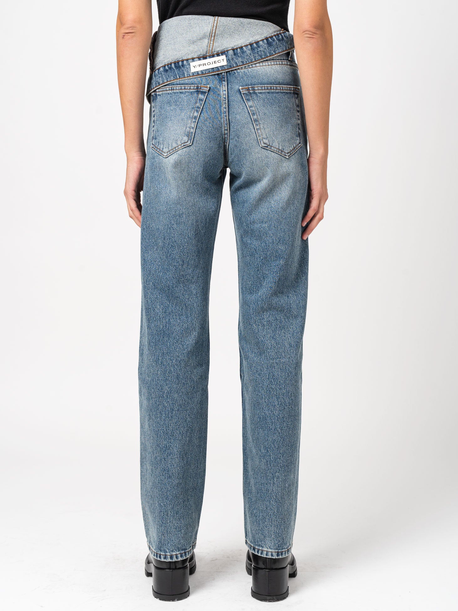 Asymmetric Jeans