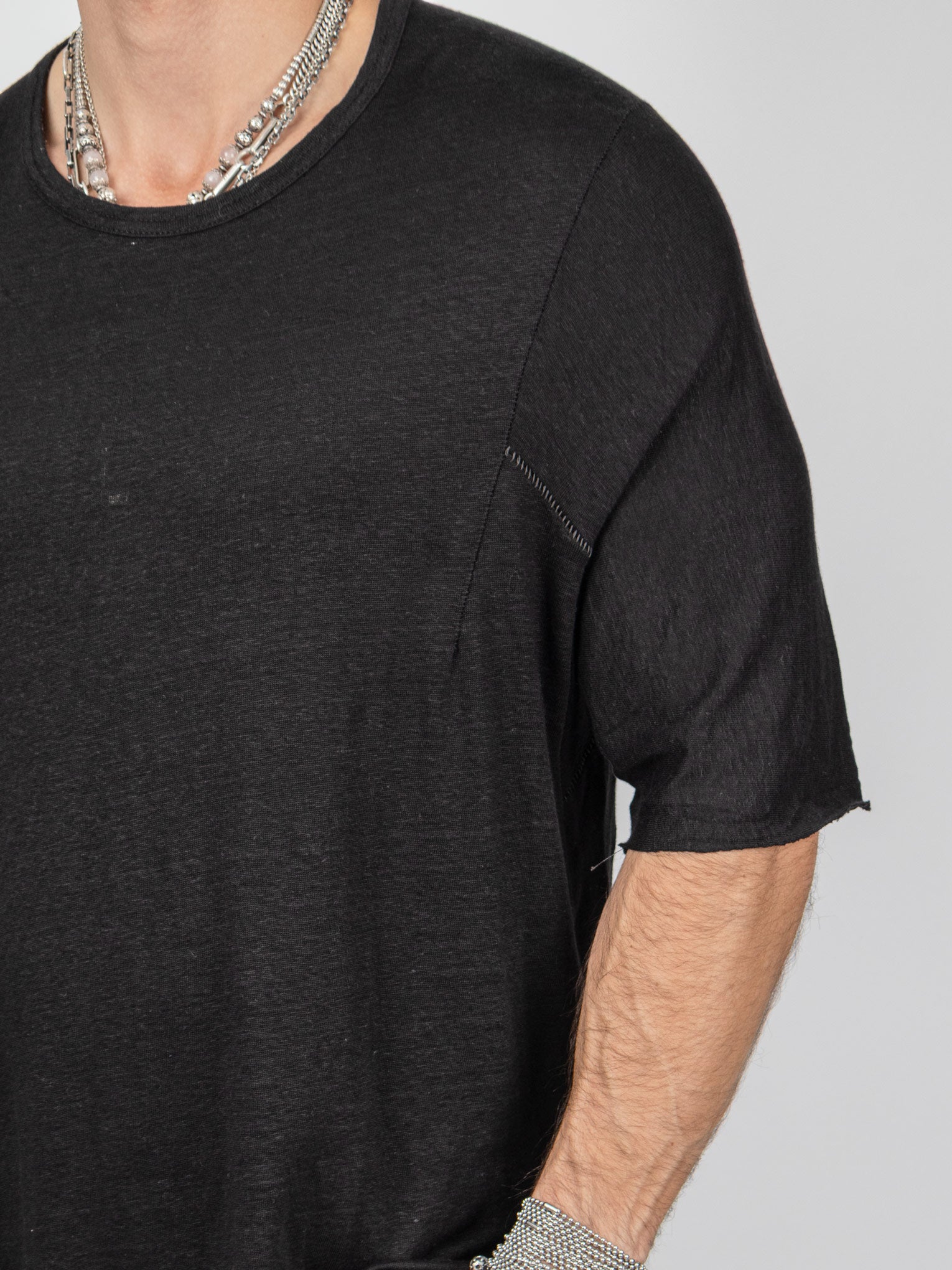 69 by Isaac Sellam Linen Jersey T-Shirt | Black | INN7