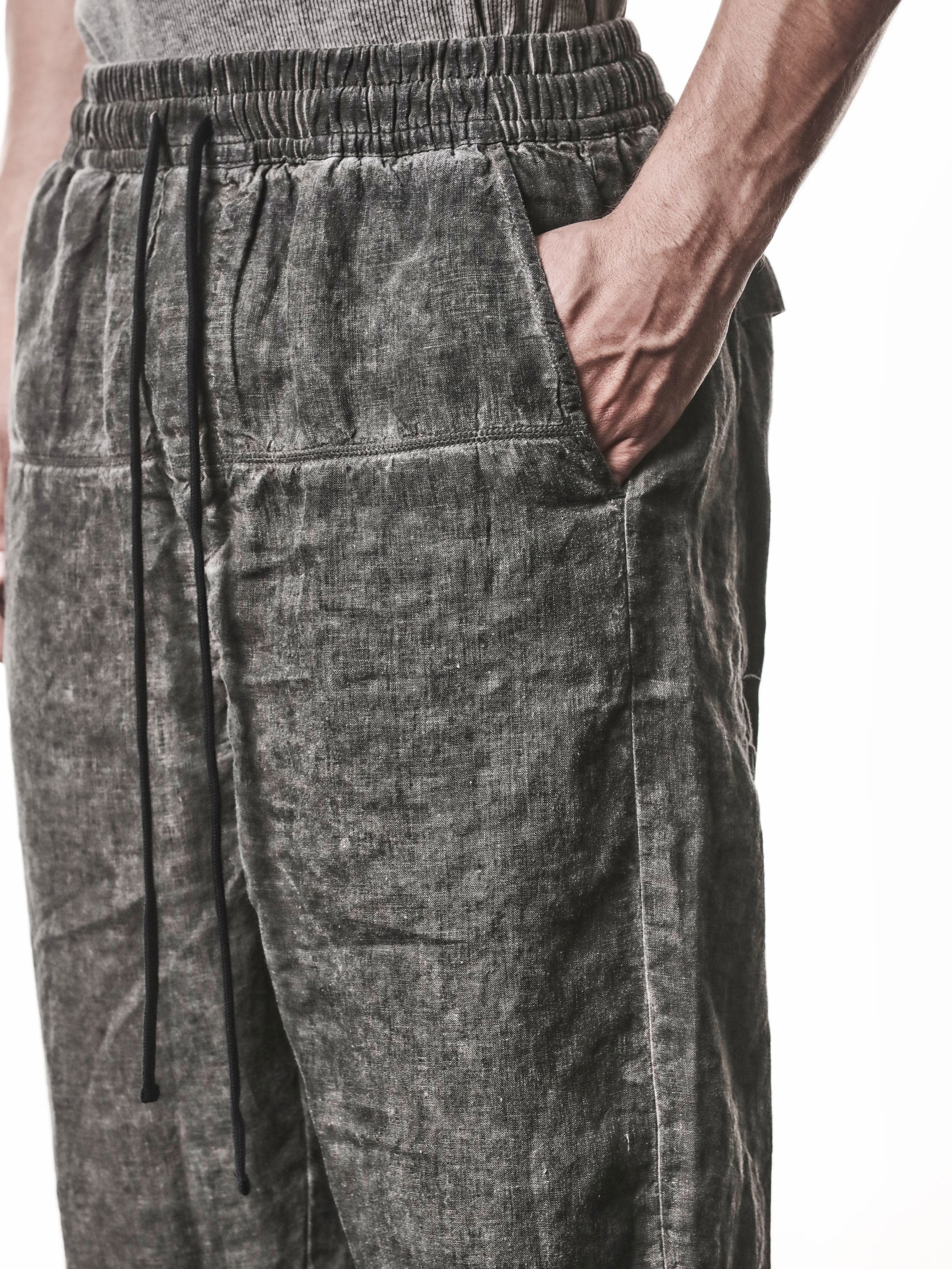 THOM KROM MP49 Cropped Linen Trousers in vegetal black - back view