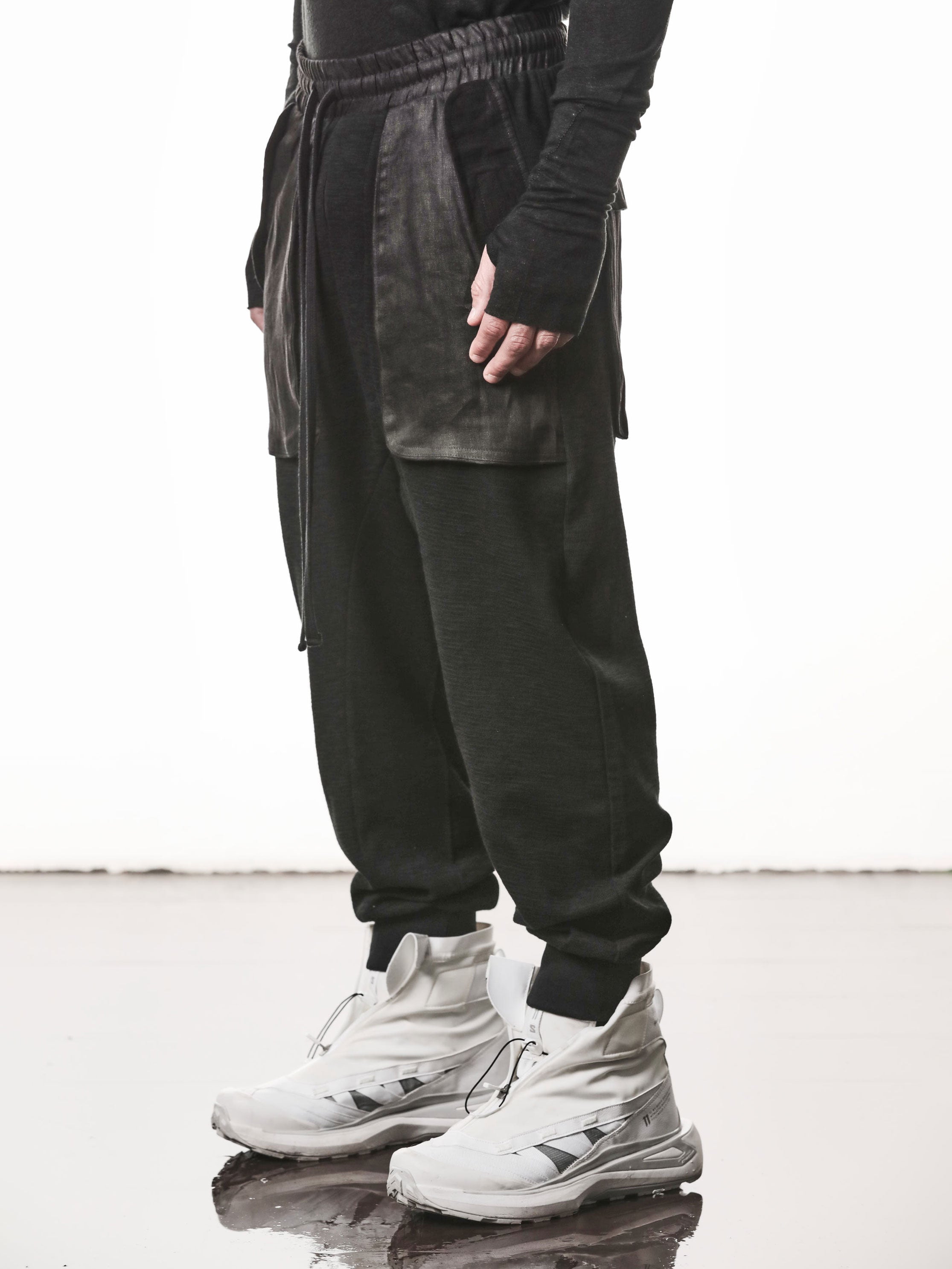 Matmix Linen-Patch Trousers in black by THOM KROM - linen patch detail