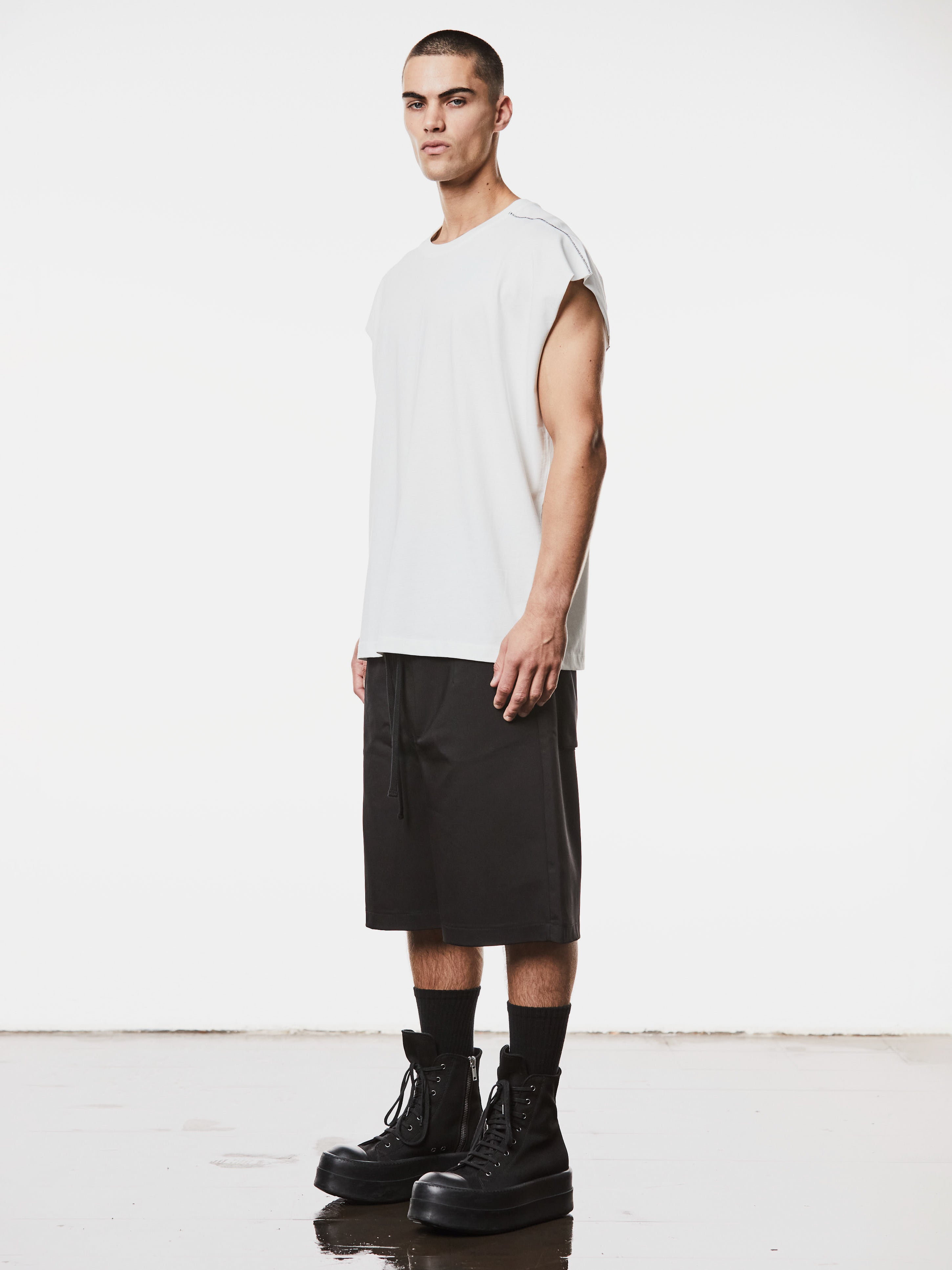 Oversized Sleeveless T-Shirt