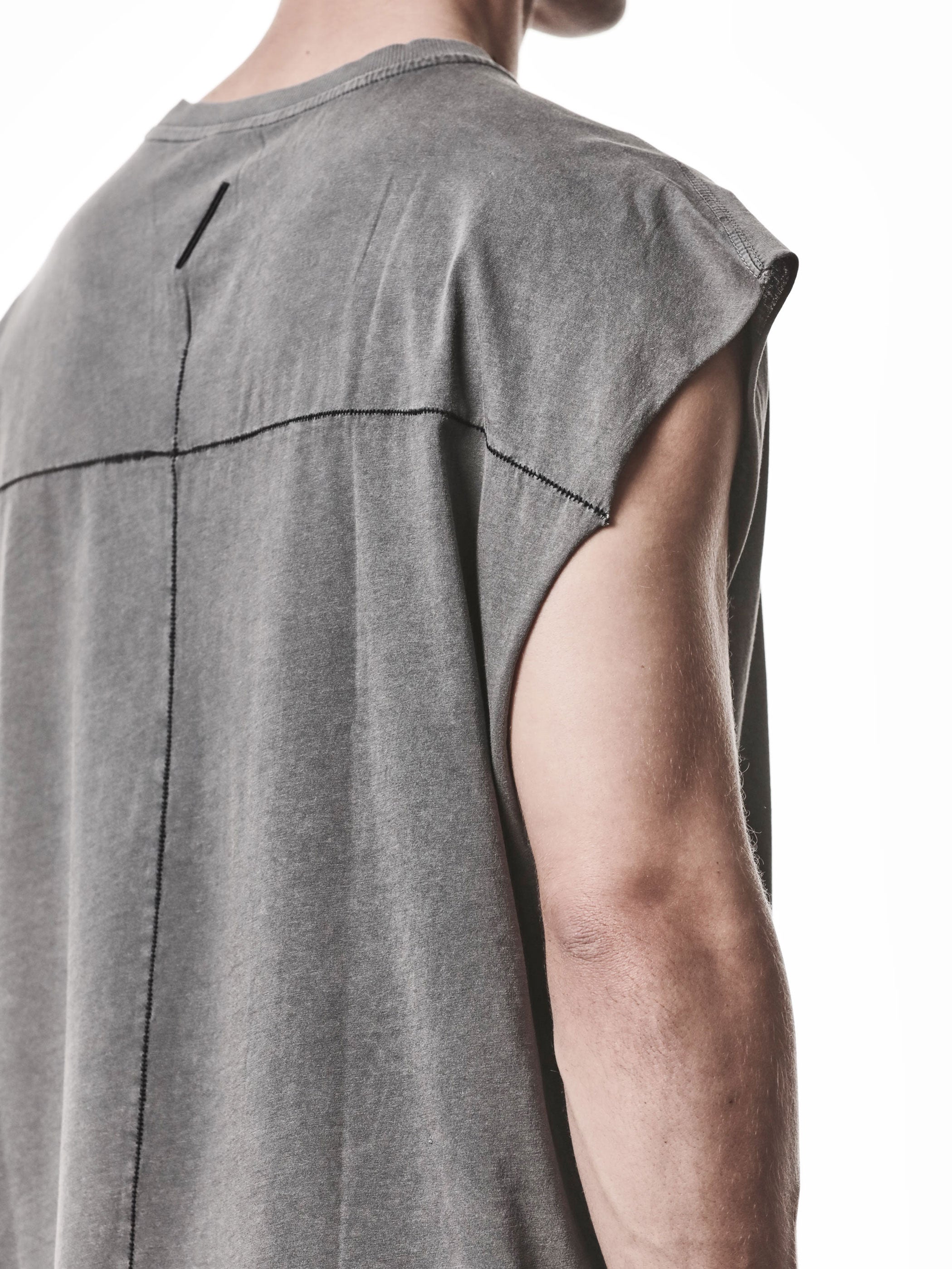 Raw Shoulder Oversized Tee