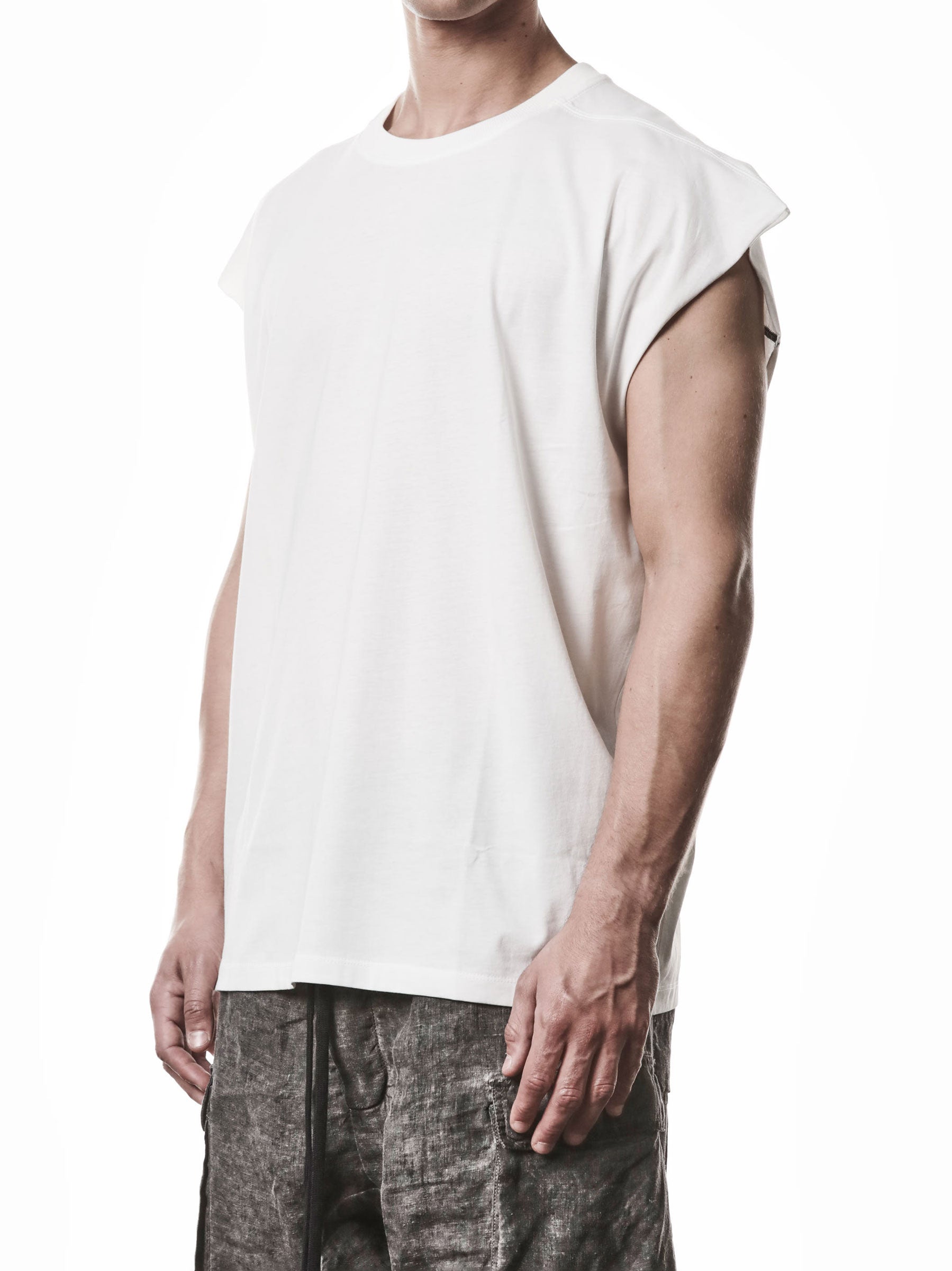 Raw Shoulder Oversized Tee