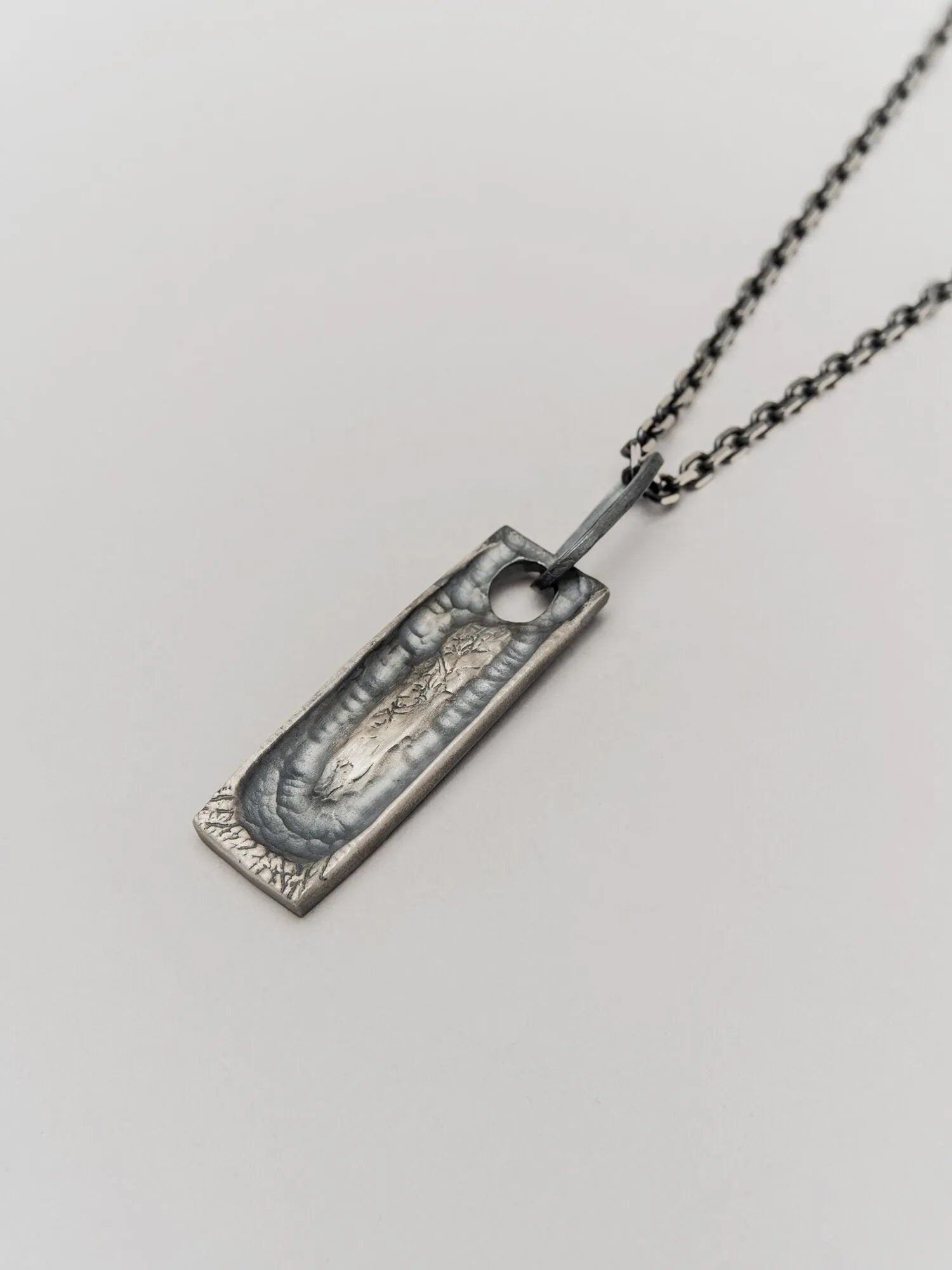 Ara necklace - by Valar