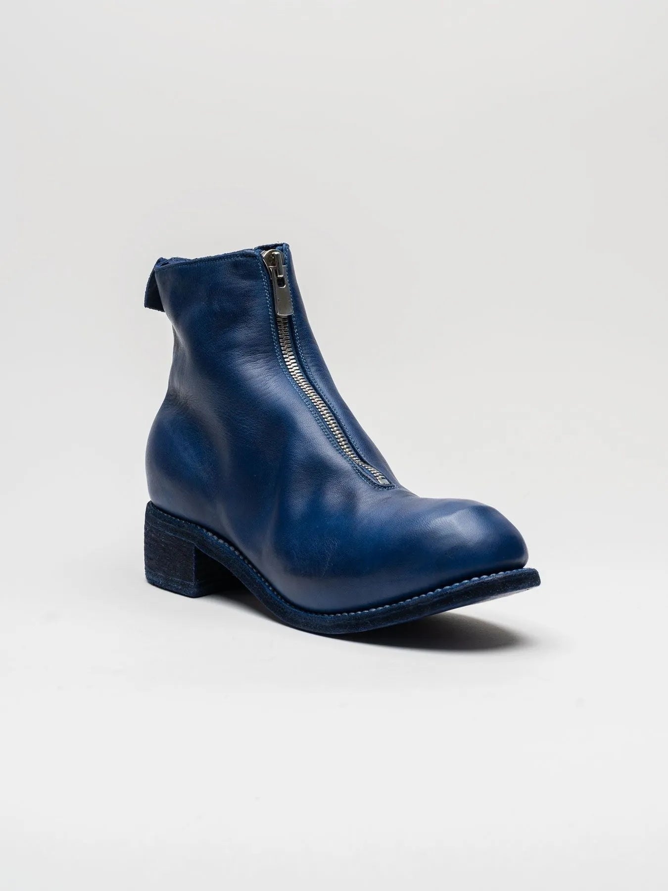 BOOTS - by GUIDI