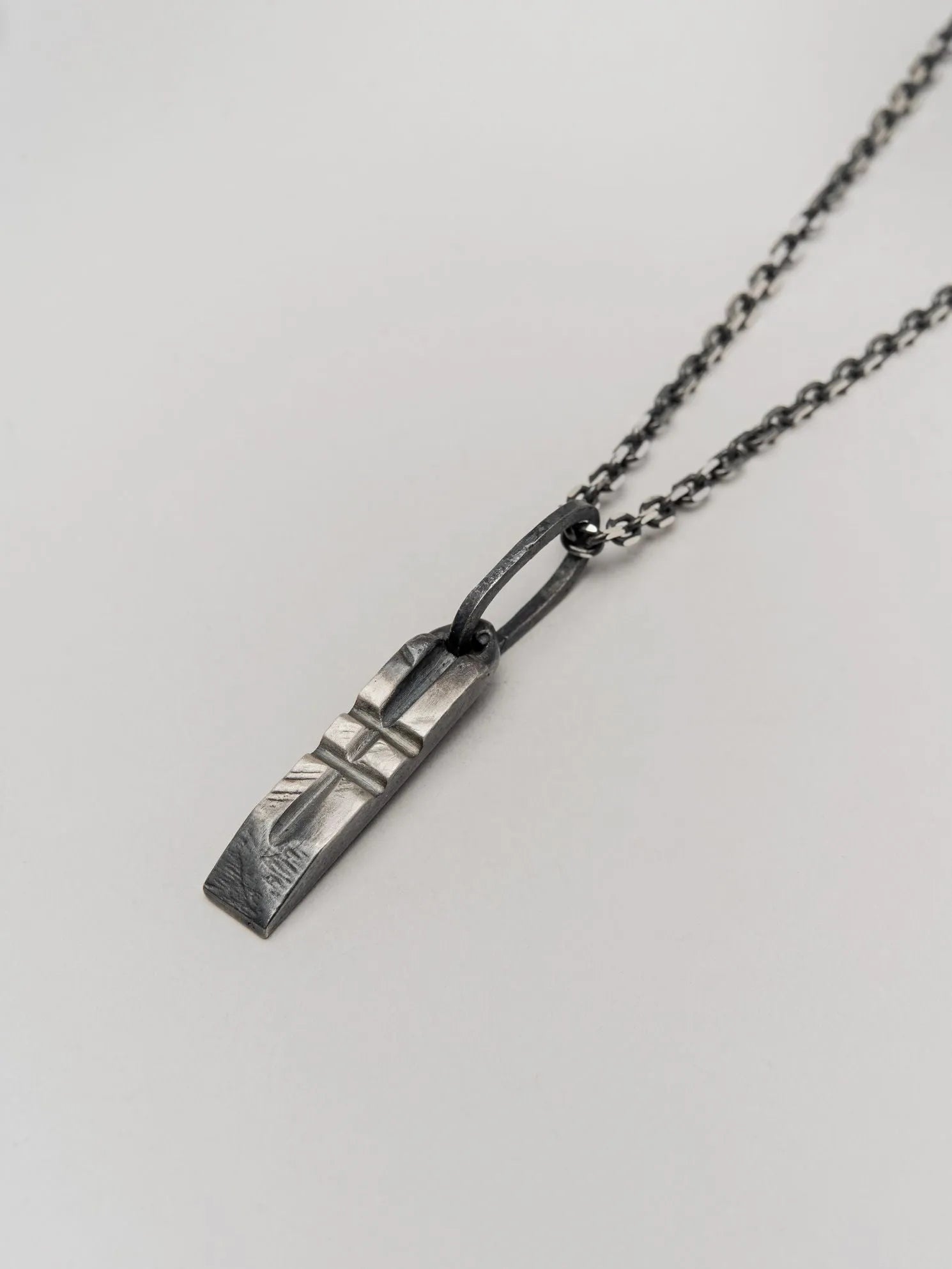 Corvus necklace - by Valar