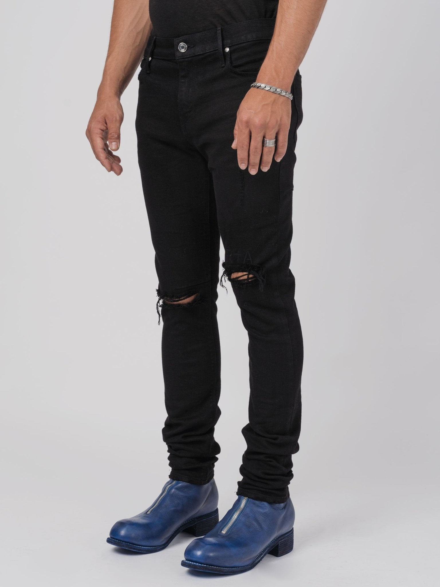 Distressed Skinny Stretch Denim Jeans - by RTA