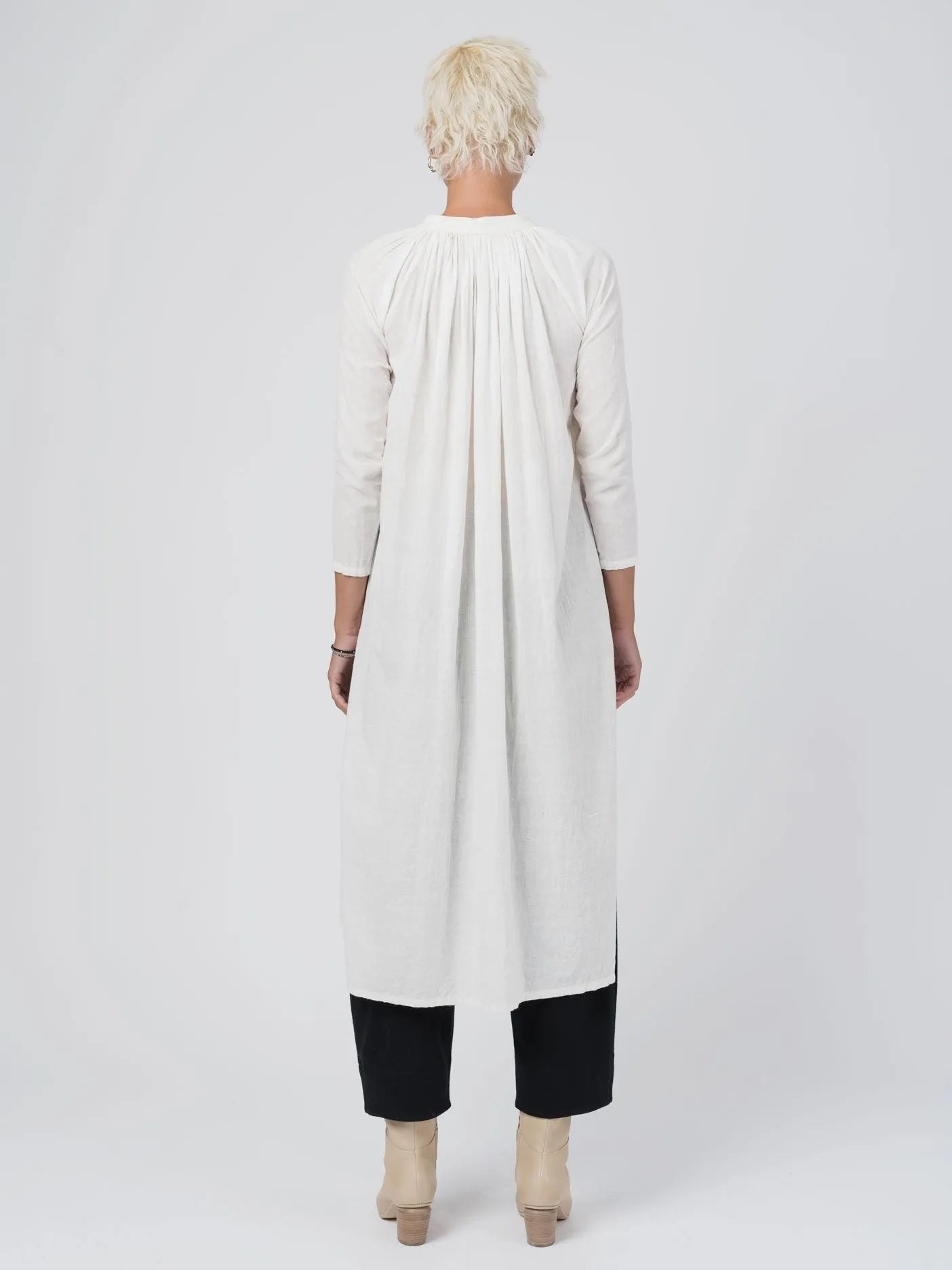 DRESS - by DEVA KANYA