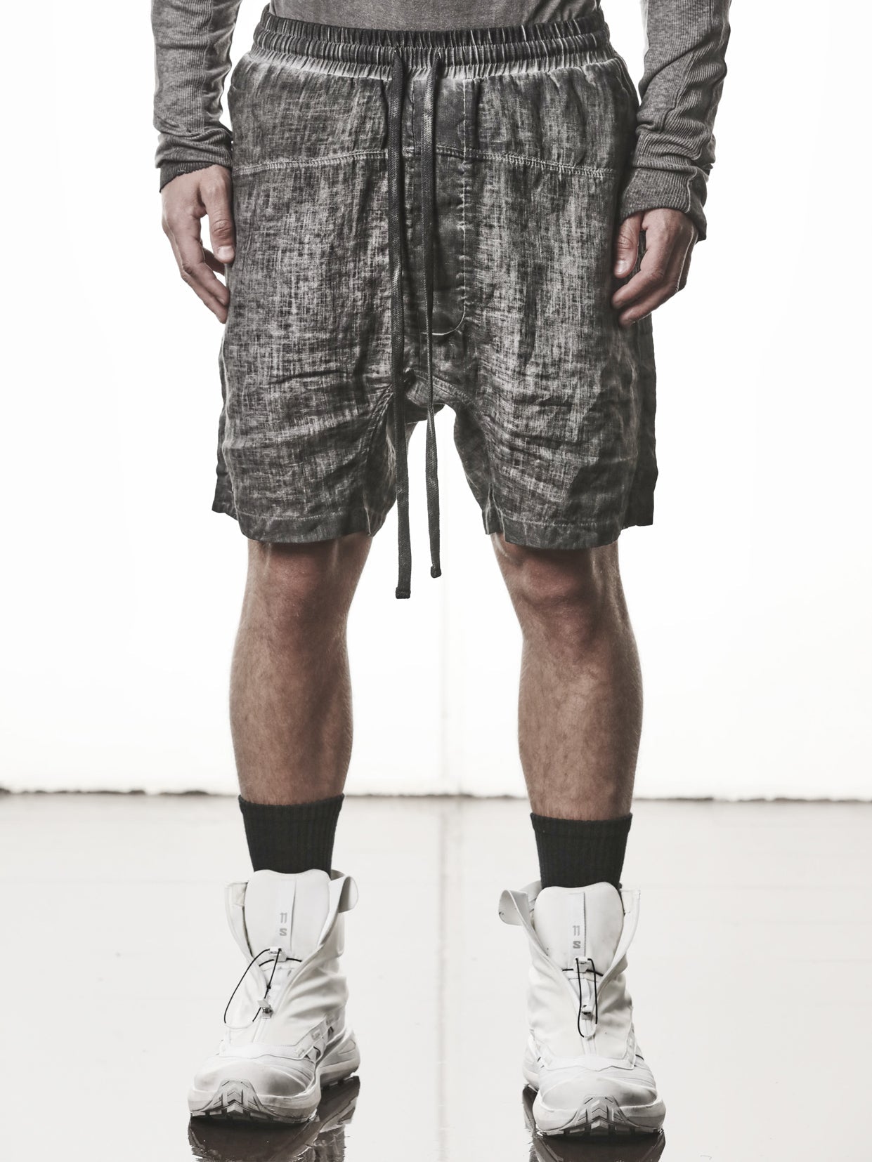 Drop Crotch Linen Shorts - by THOM KROM