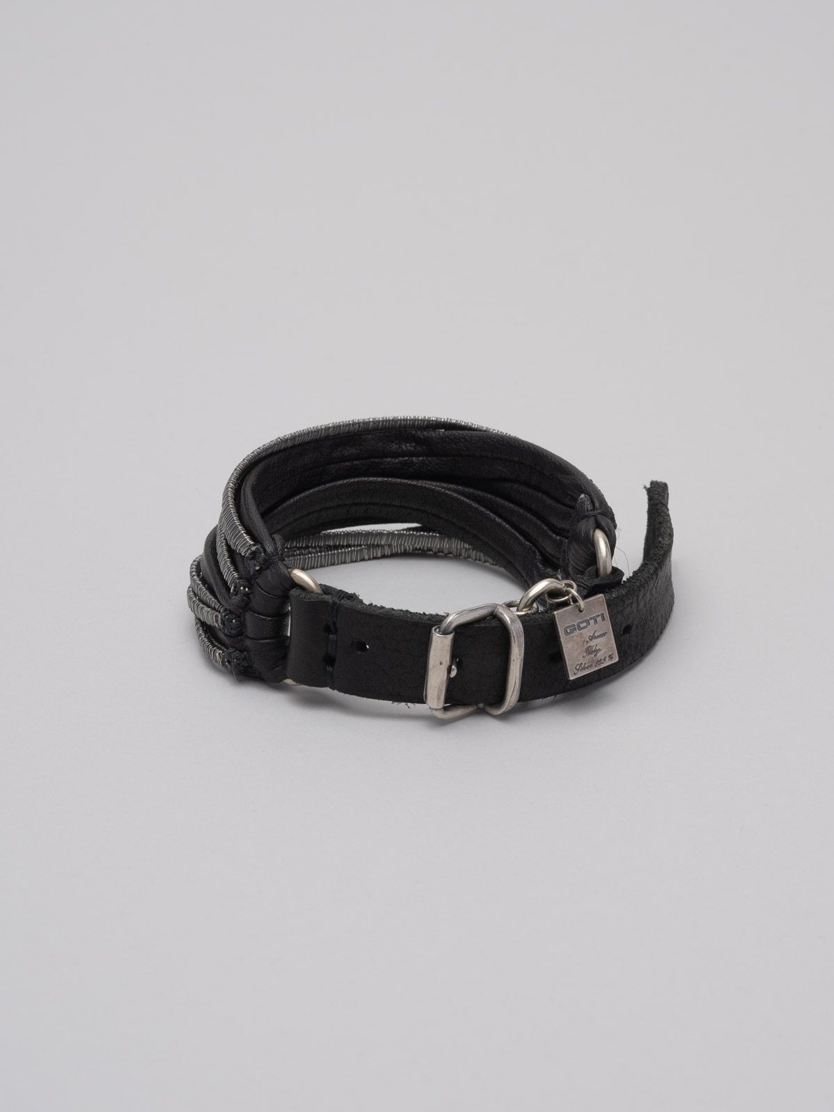 GOTI BR130 Silver and Leather Bracelet