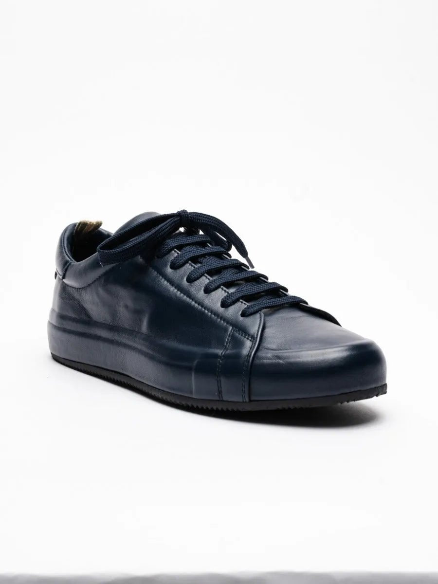 EASY/001 - by OFFICINE CREATIVE