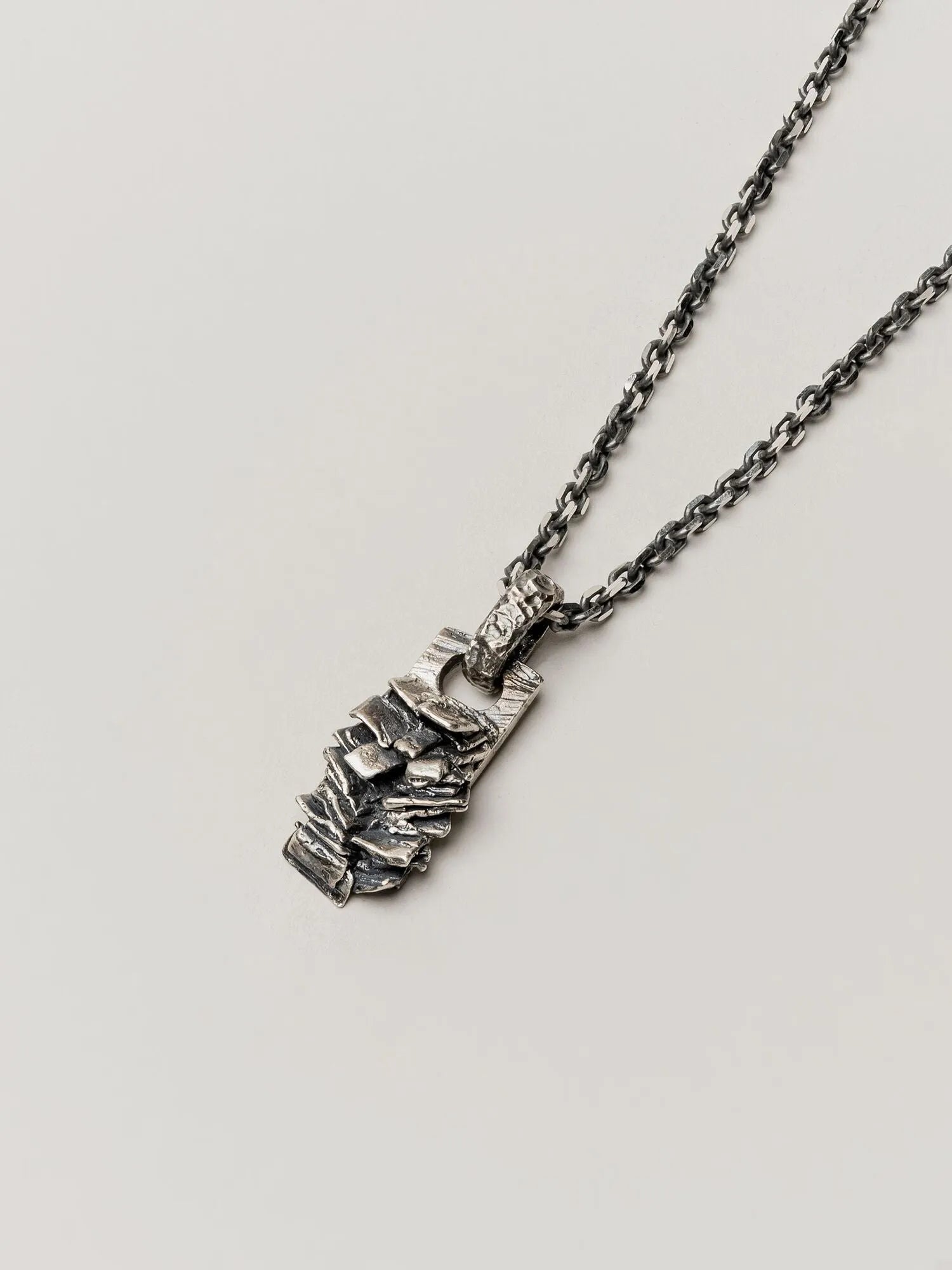 Echo necklace - by Valar