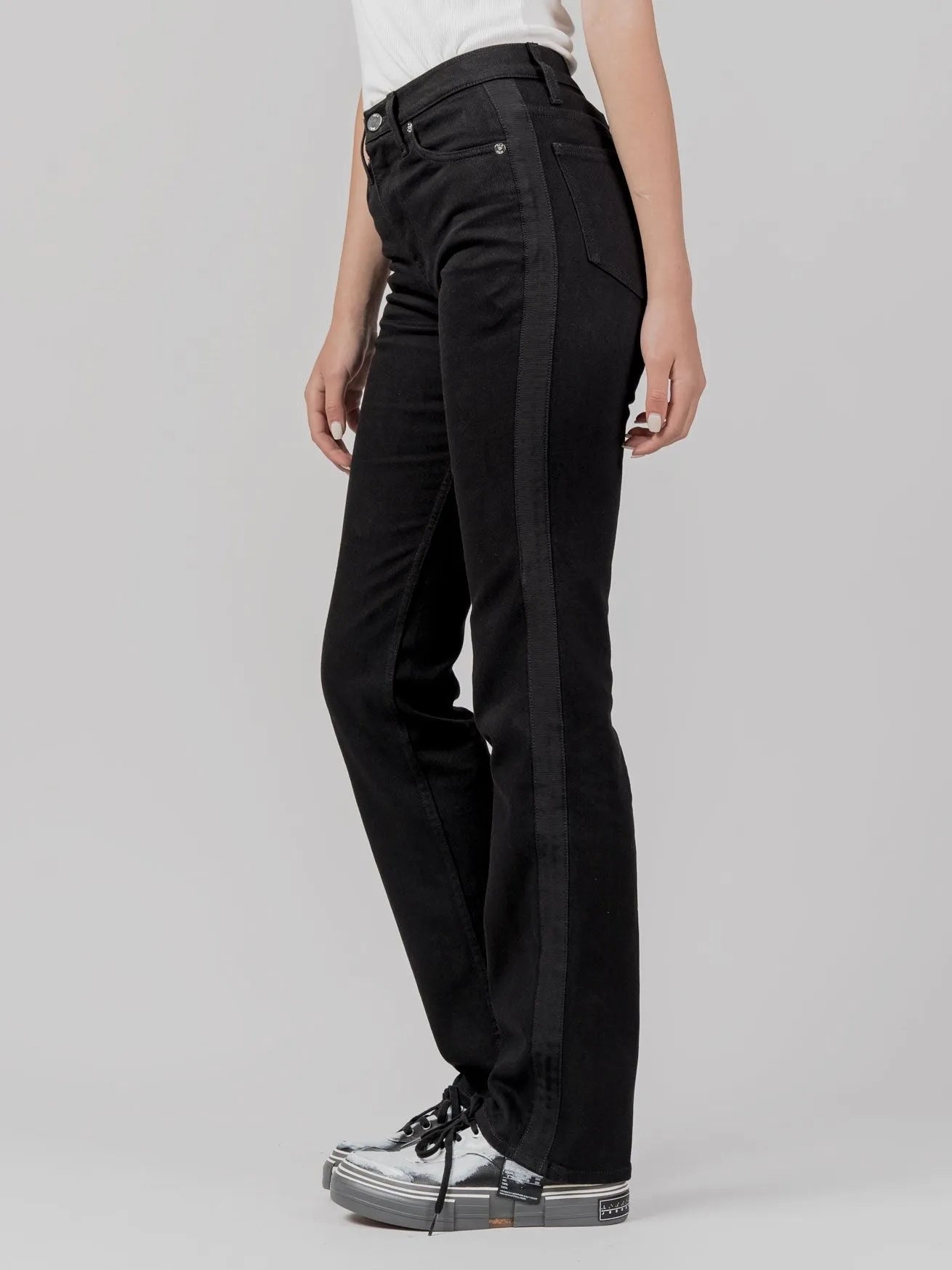 JEANS 77 - by BLK DNM
