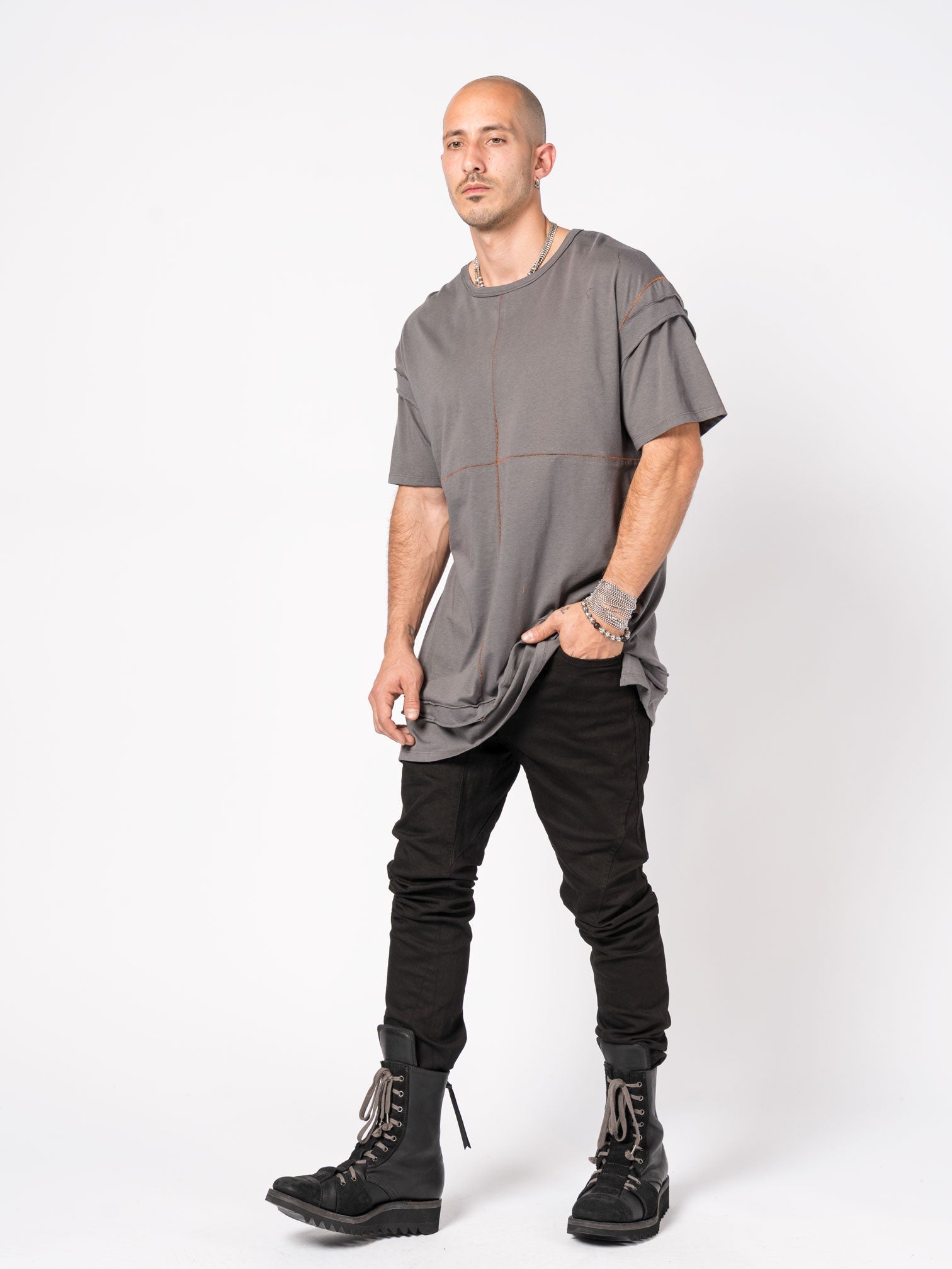 Layered Hem T-Shirt - by D.HYGEN