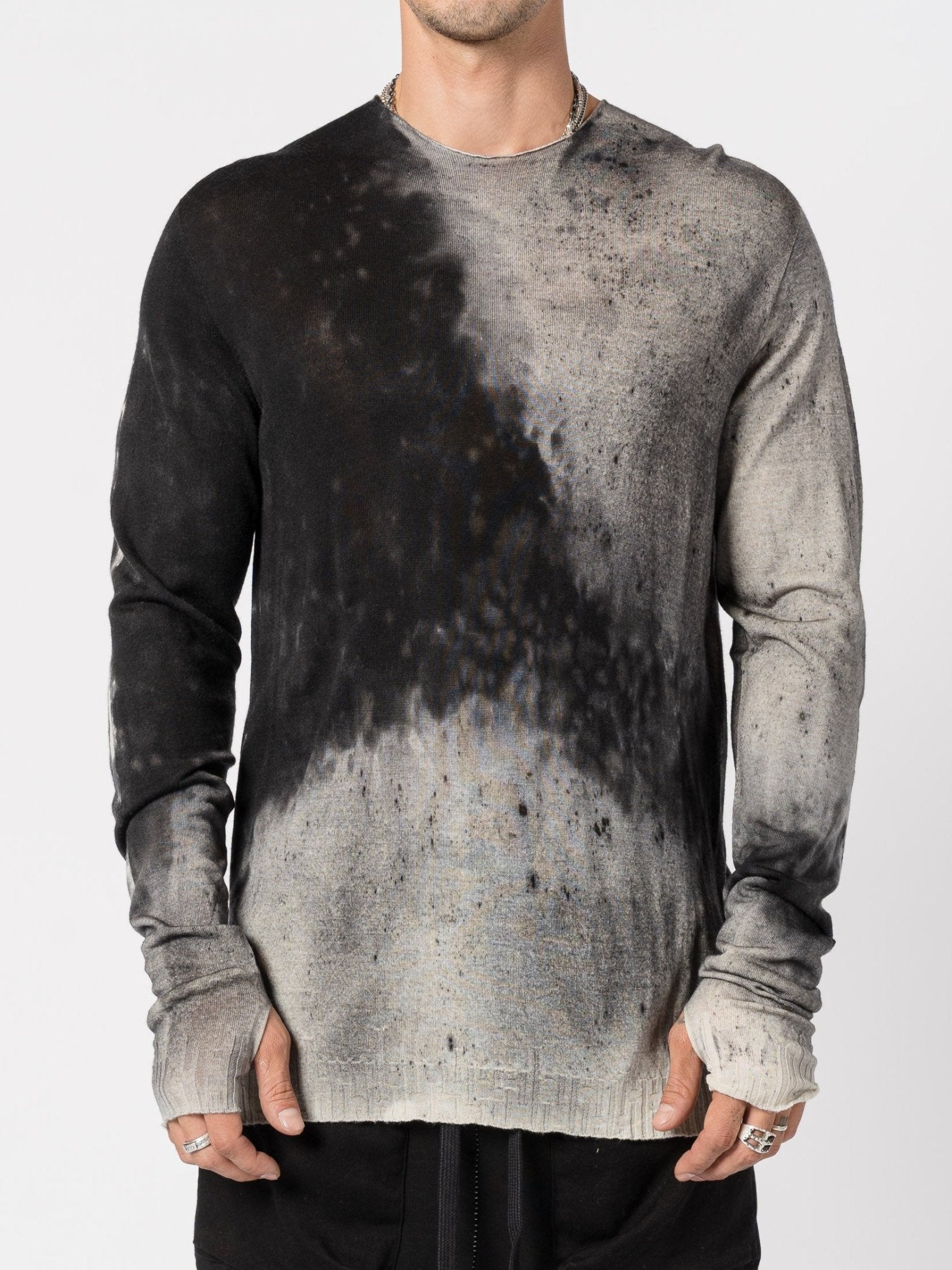 Salt-Dyed Wool Pullover with Thumbhole Cuffs by MD75 | INN7fashion