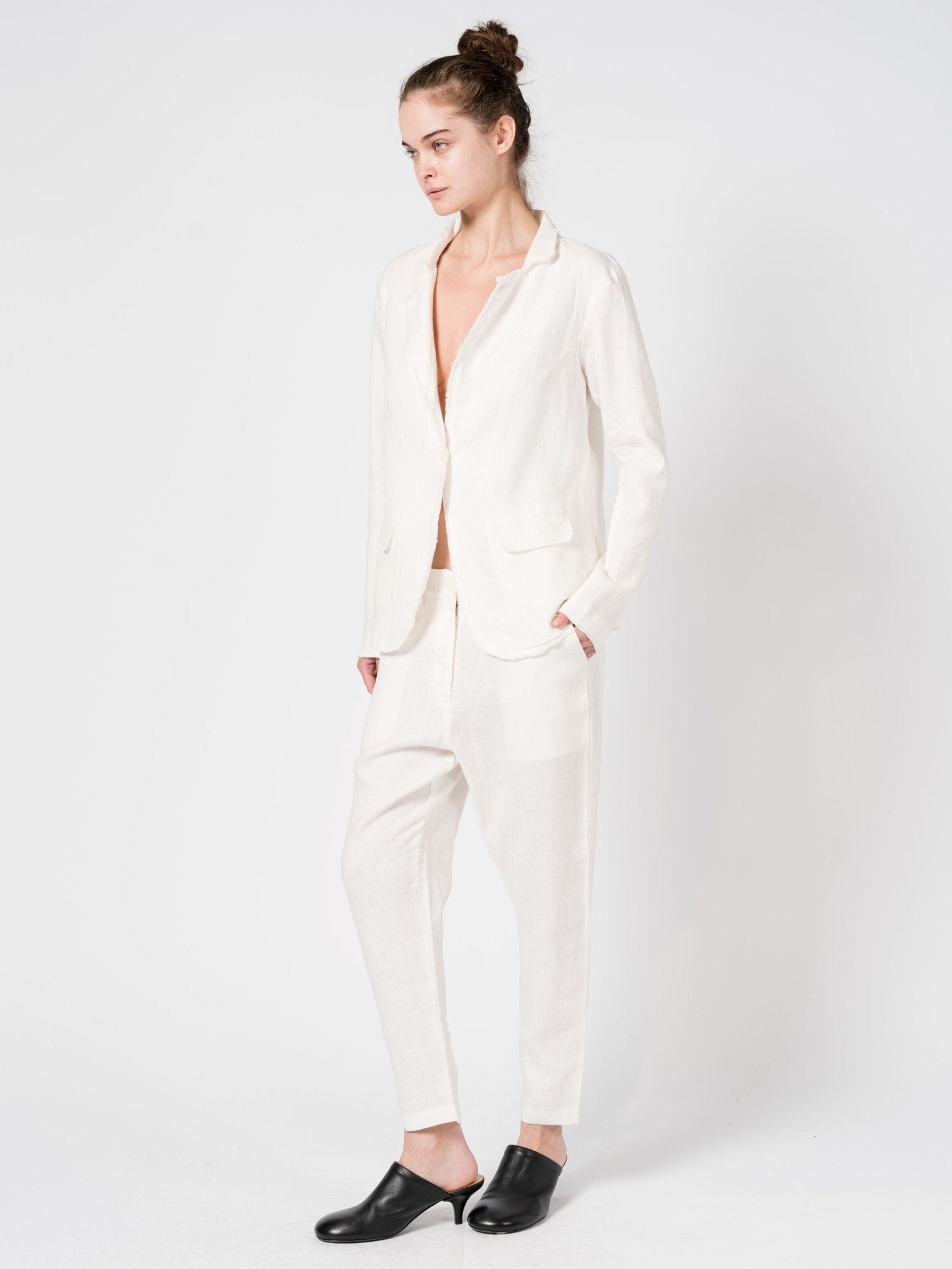 Linen Cropped Pants - by DEVA KANYA
