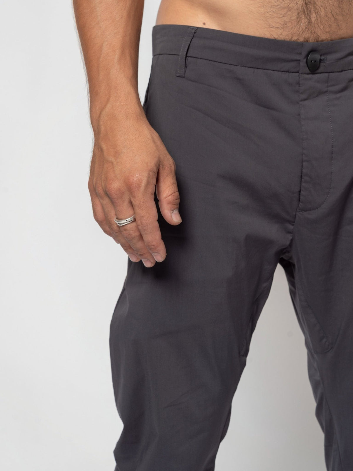Low-Rise Slim Pants - by AITO