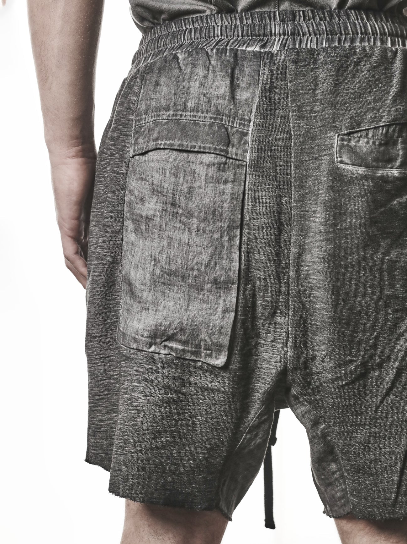 THOM KROM Matmix Drop-Crotch Shorts grey - full length on model
