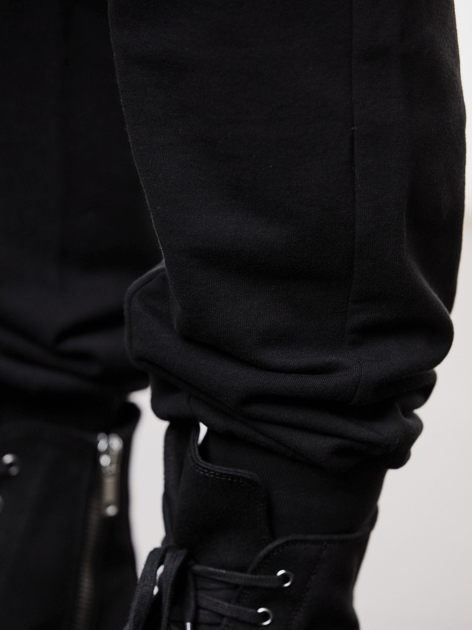 Matmix Trousers - by THOM KROM