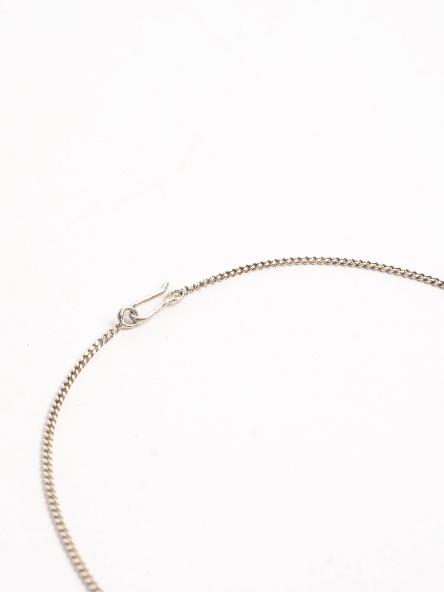 MAYA NOACH Moonscape Silver Necklace, clasp and chain detail view