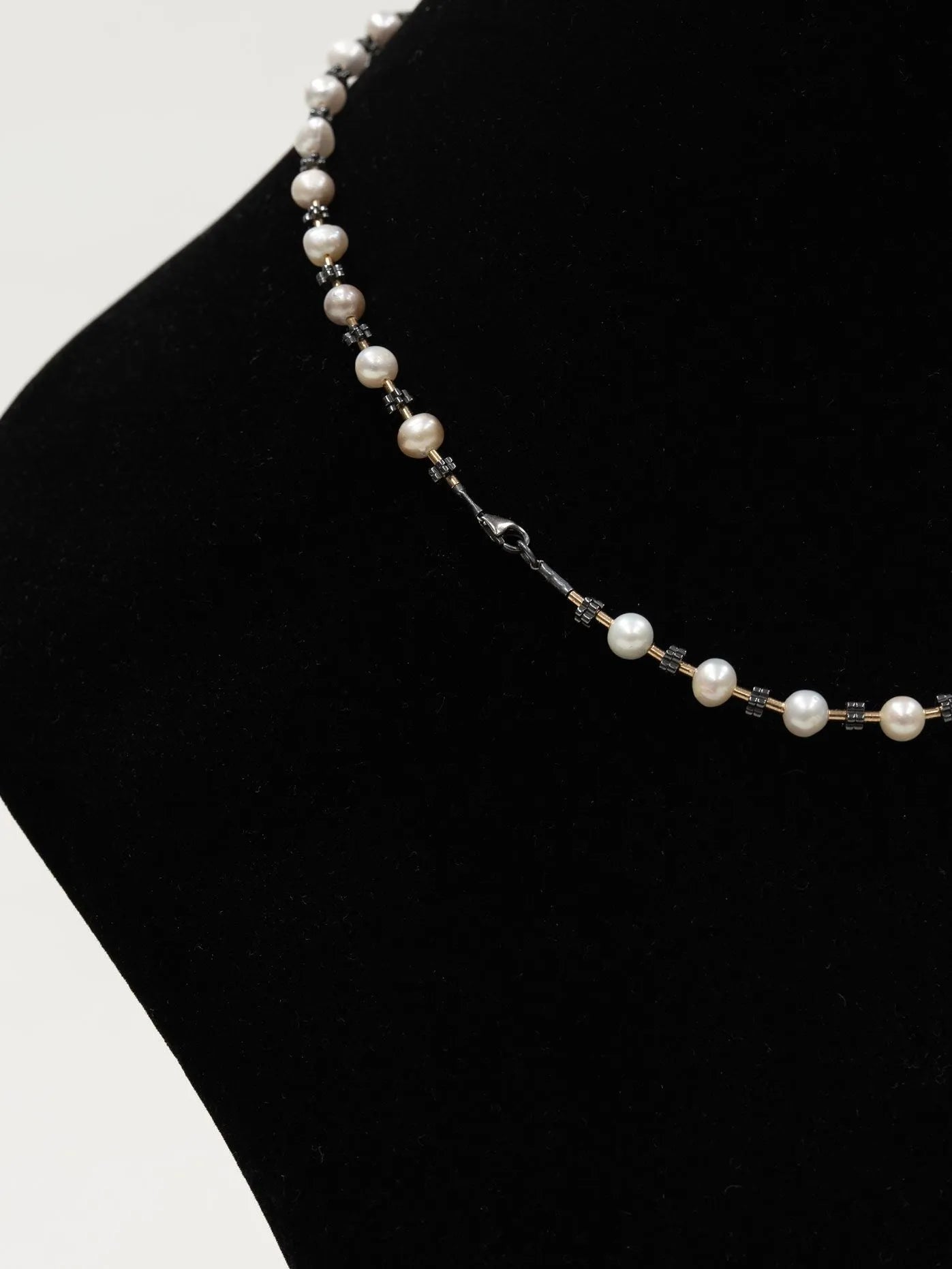 NECKLACE - by OSHKO