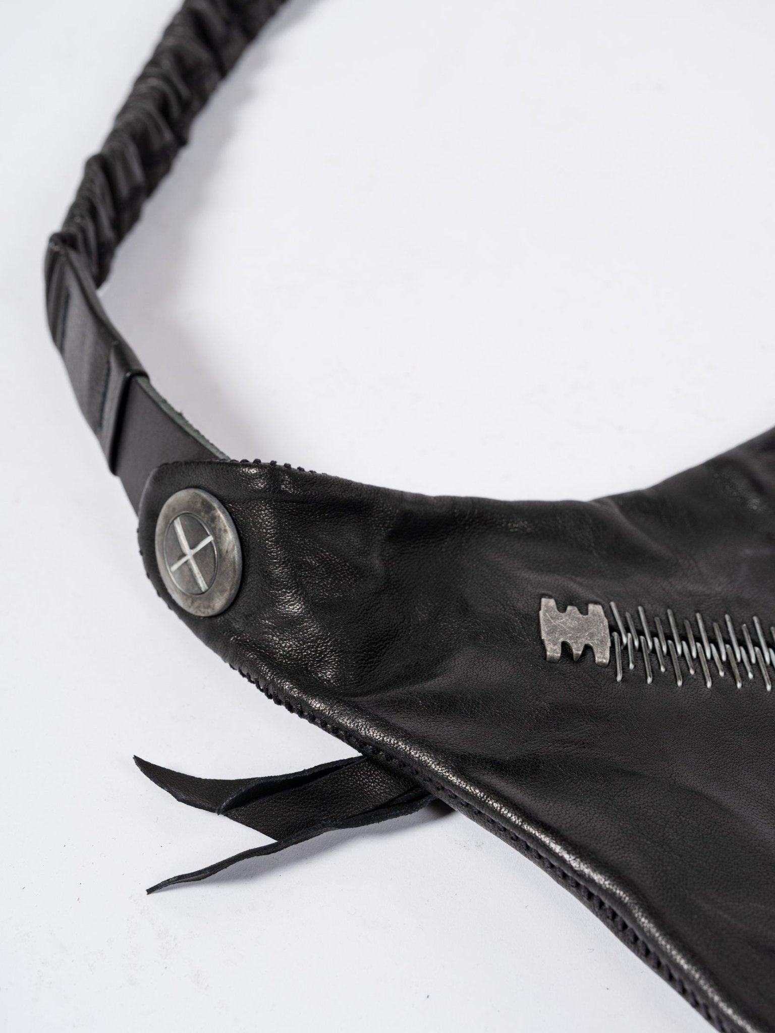 Passager Leather Pouch - by ISAAC SELLAM