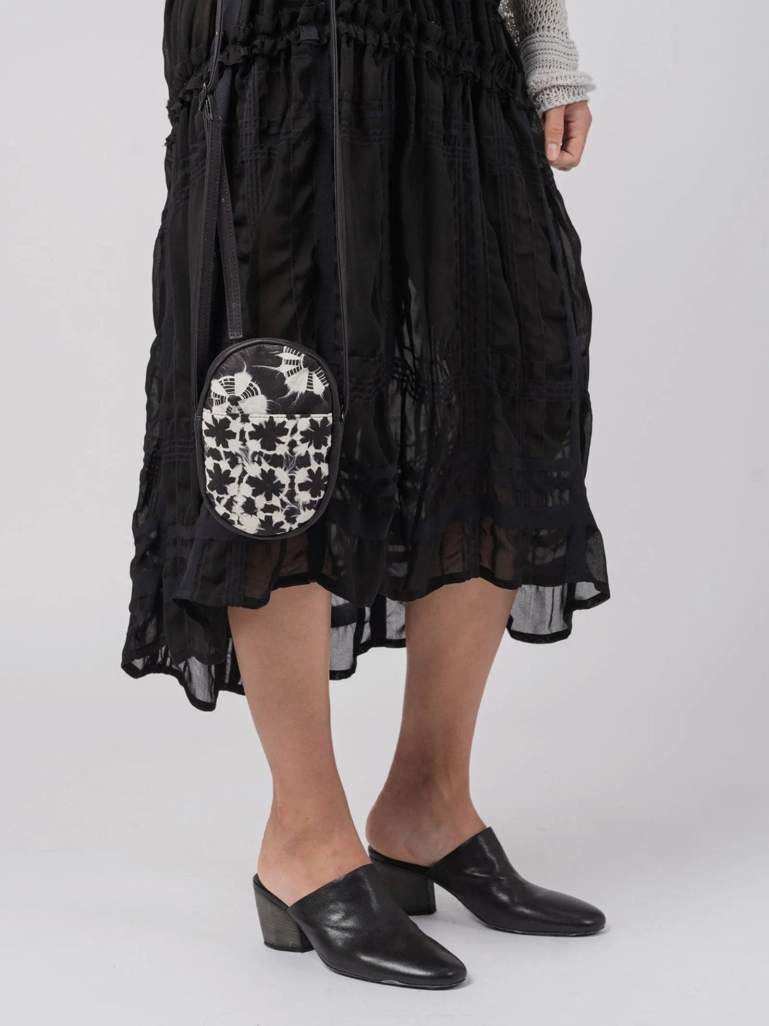 POCHETTE - by YOHJI YAMAMOTO