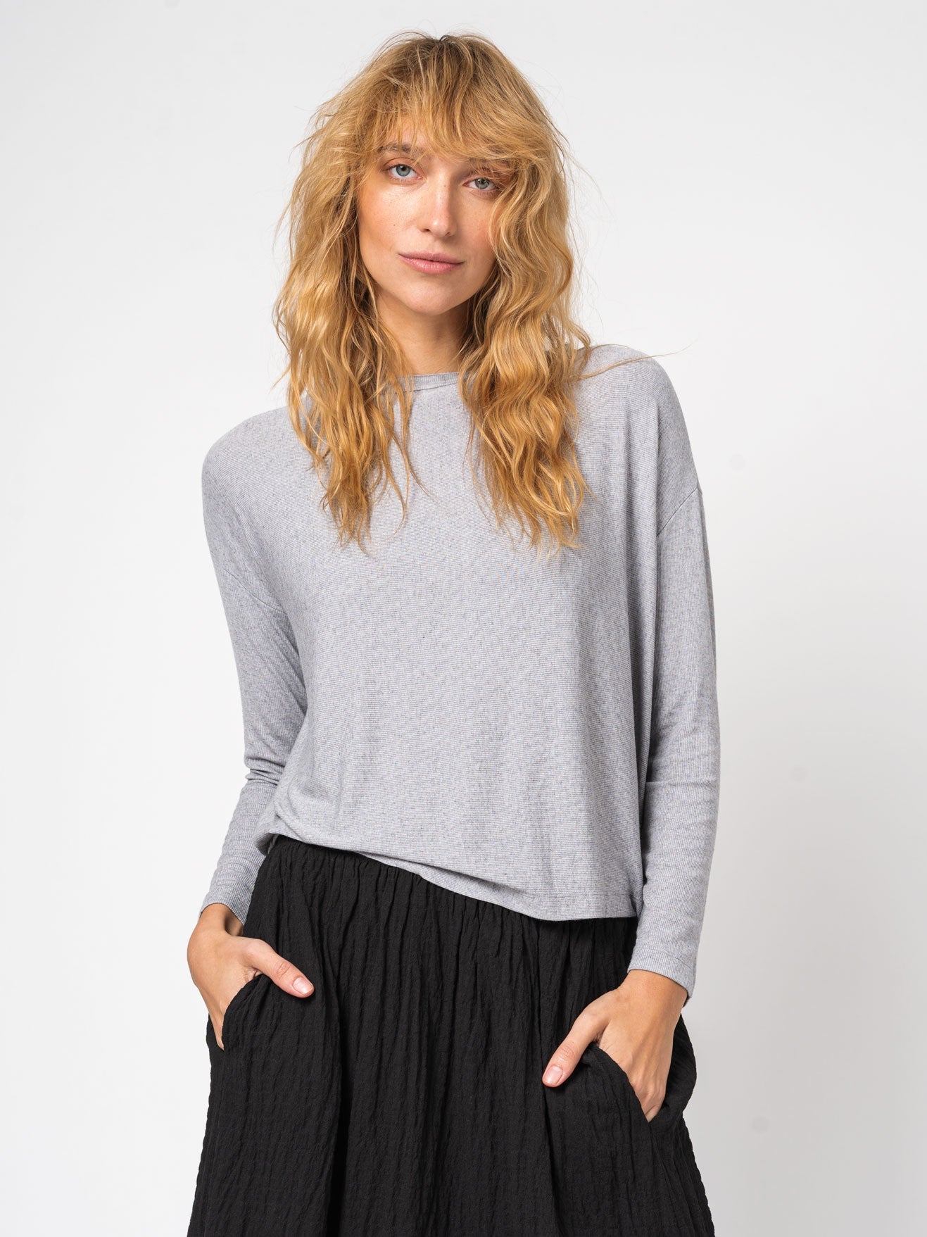 Ribbed Over Fit T-Shirt - by TRANSIT
