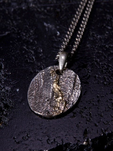 Round Pendant Necklace with Gold - by ENRI MARS