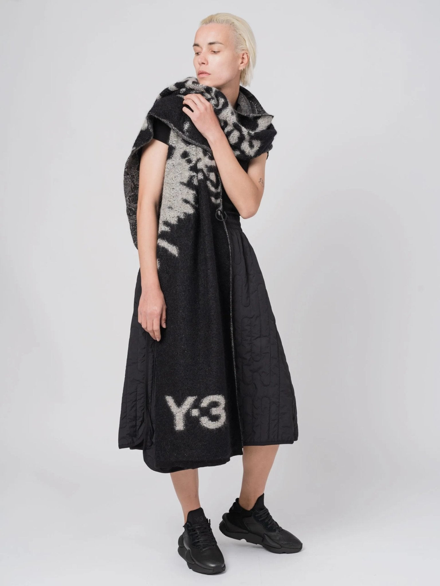 SCARF - by Y - 3