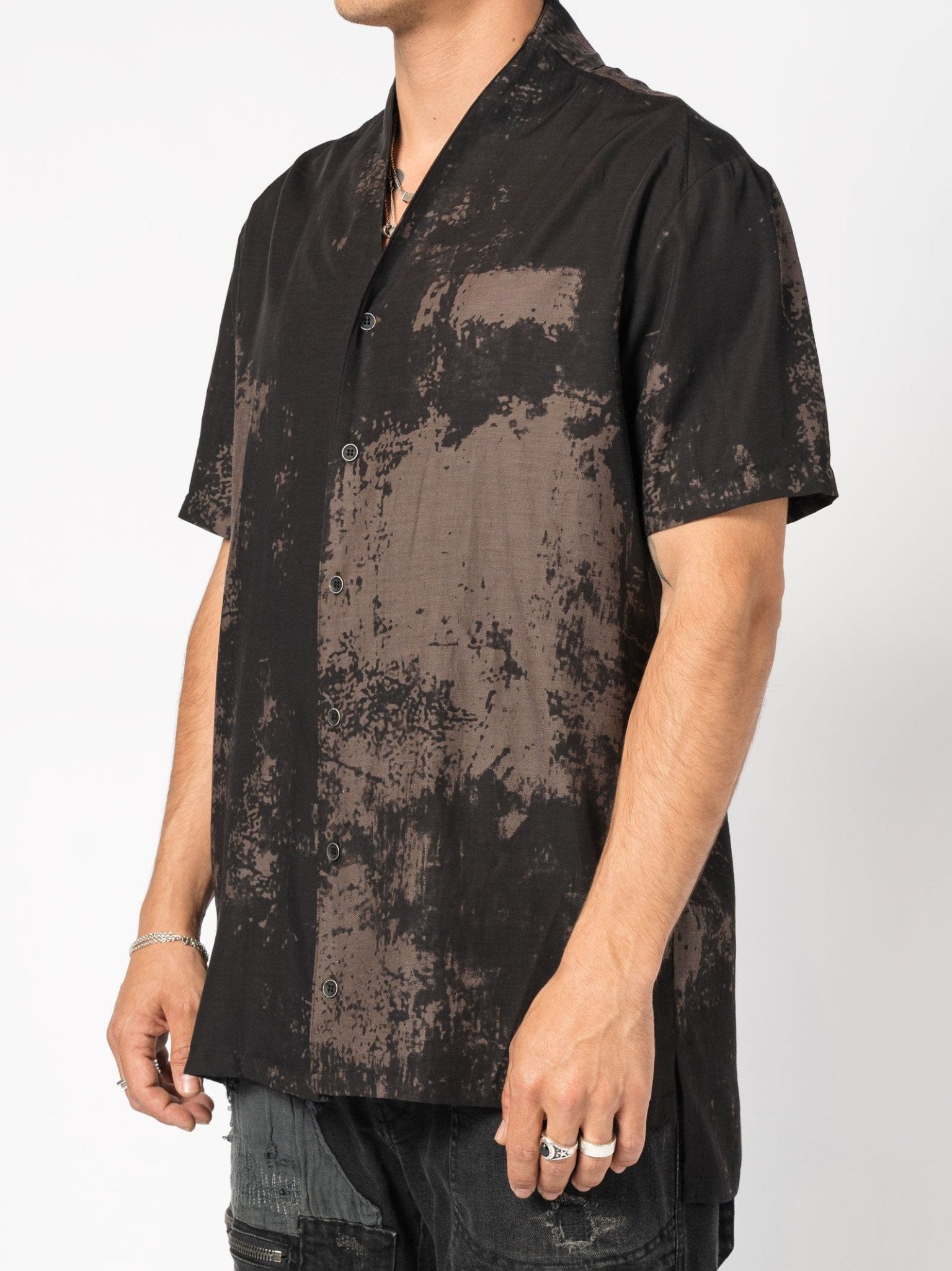 Short - Sleeve Washed Shirt - by D.HYGEN