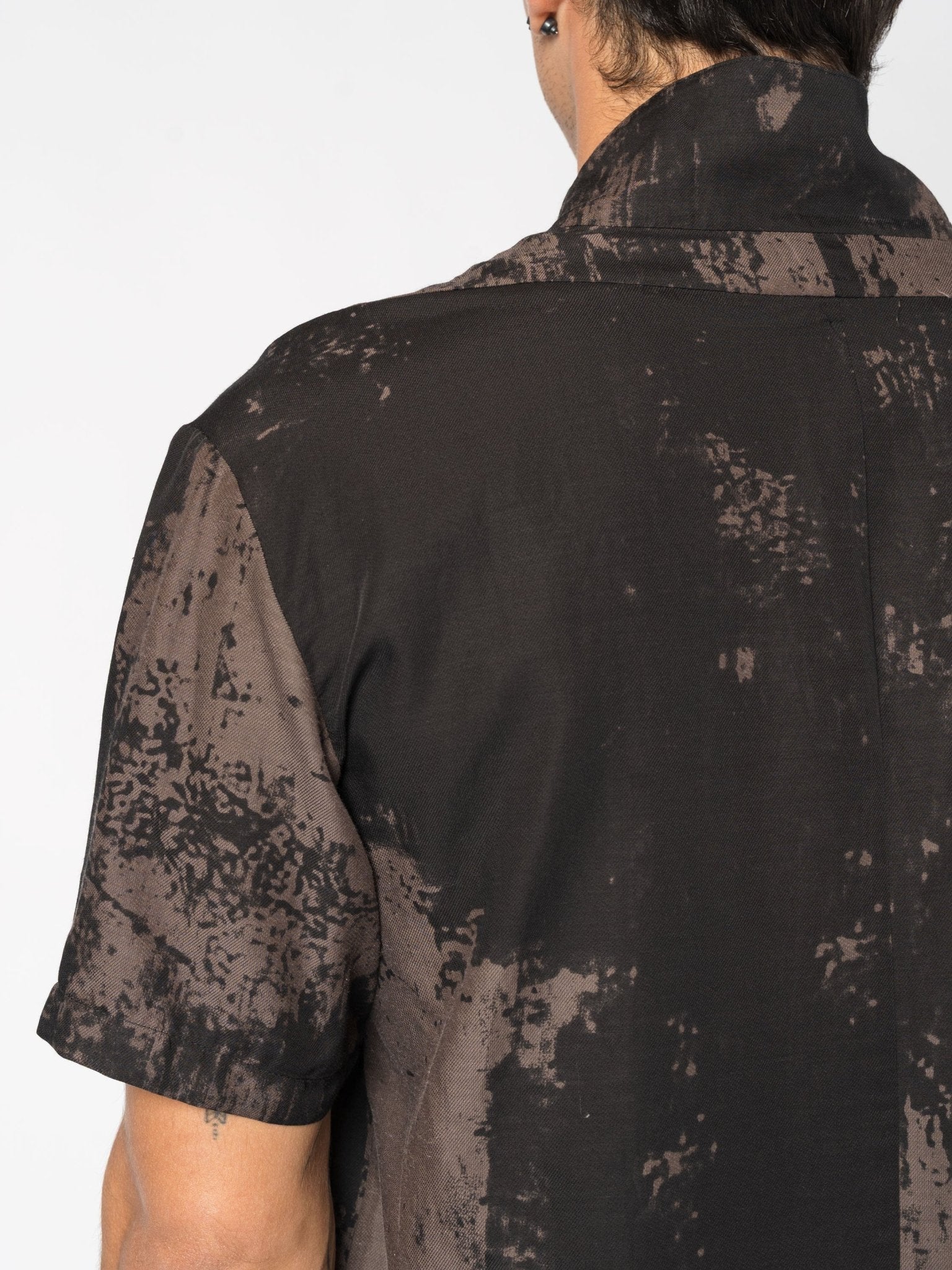 Short - Sleeve Washed Shirt - by D.HYGEN