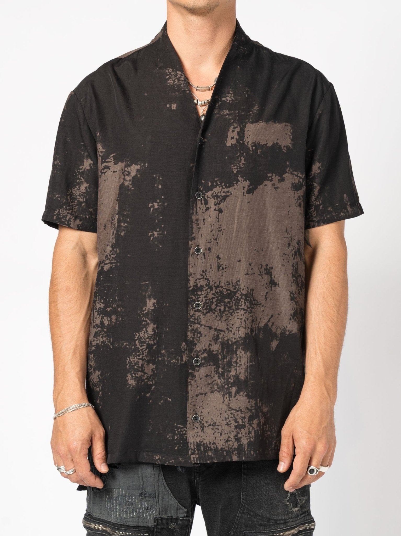Short - Sleeve Washed Shirt - by D.HYGEN