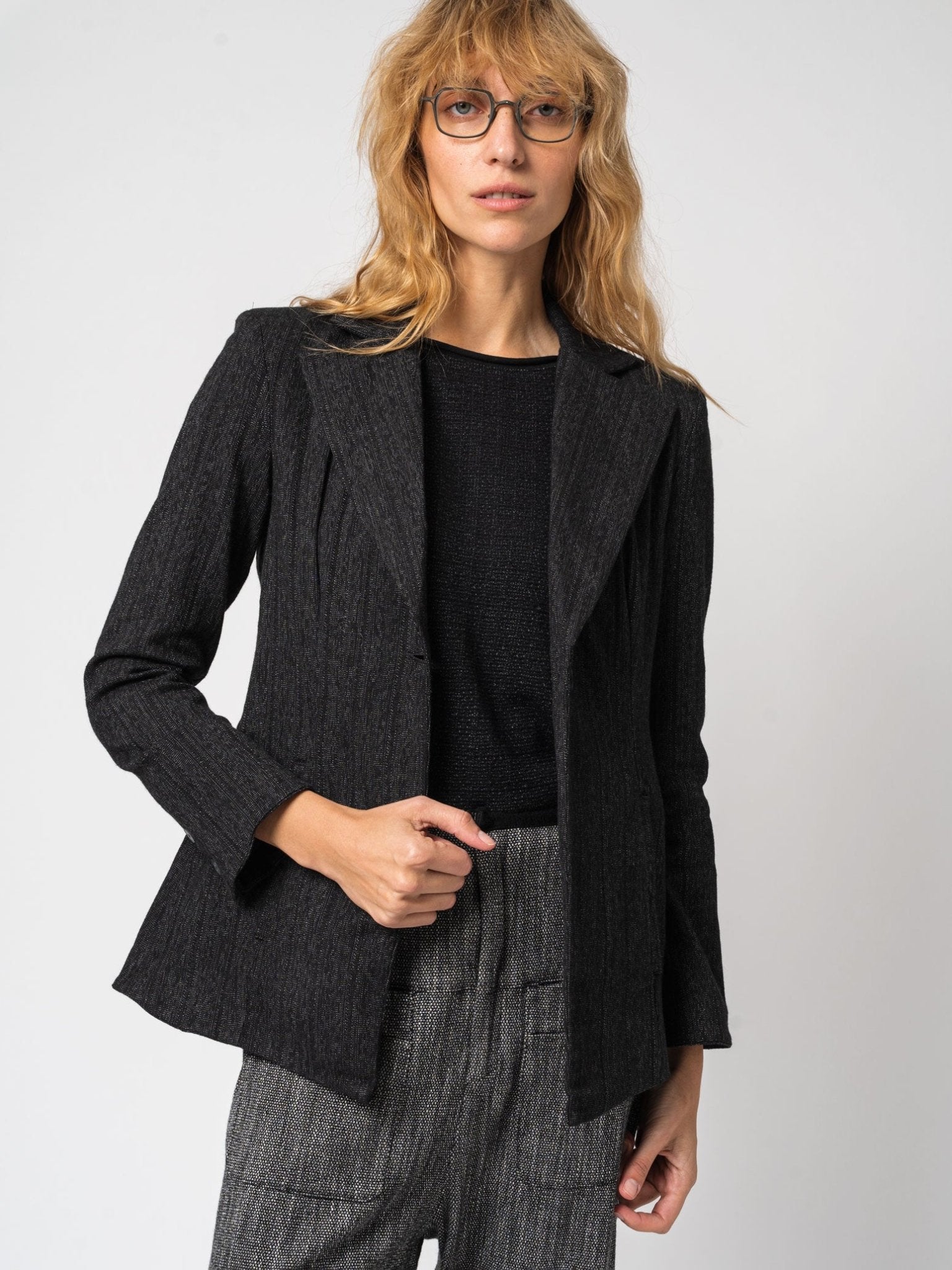 Single - button striped jacket - by TRANSIT