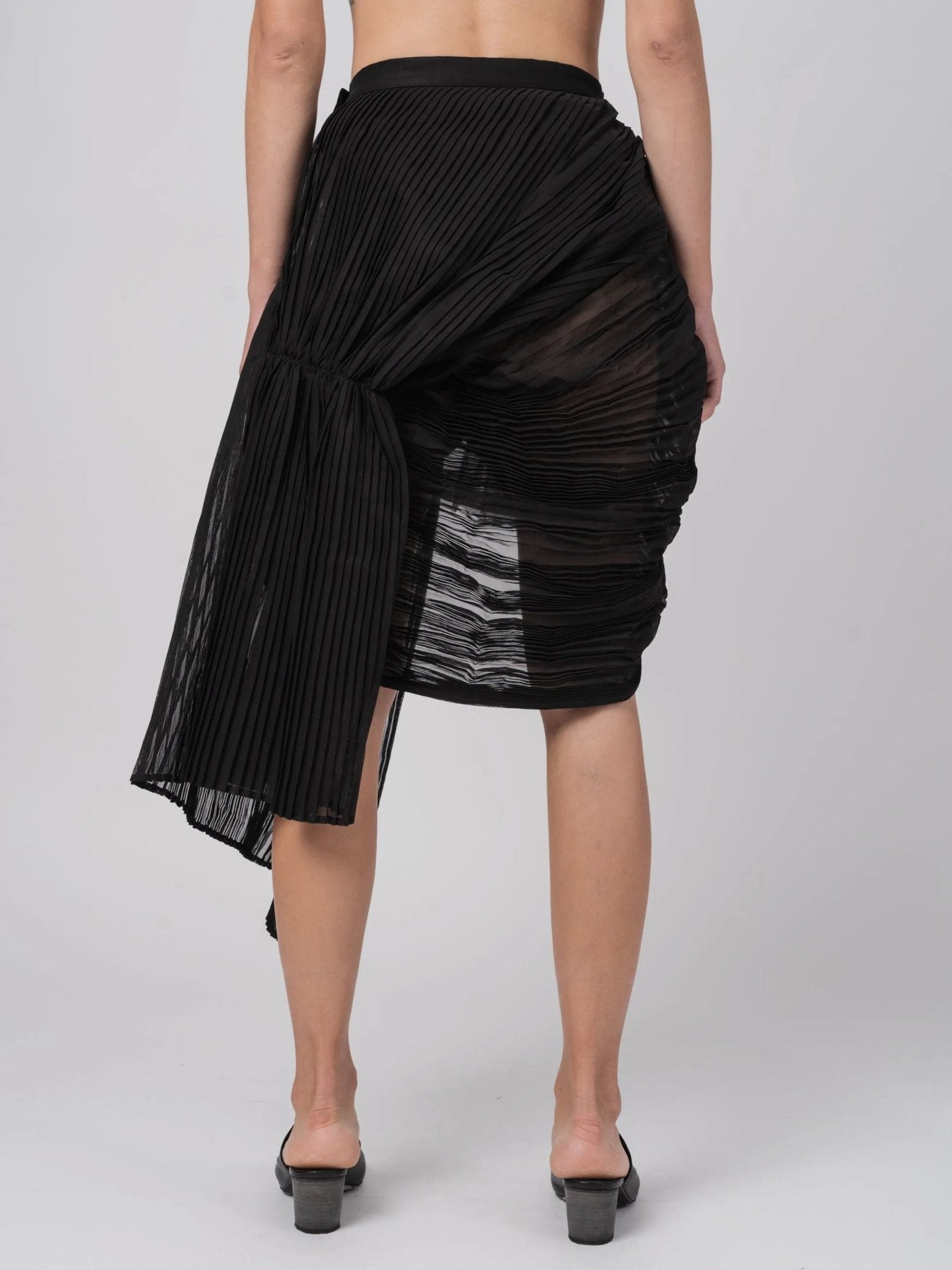 SKIRT - by YOHJI YAMAMOTO